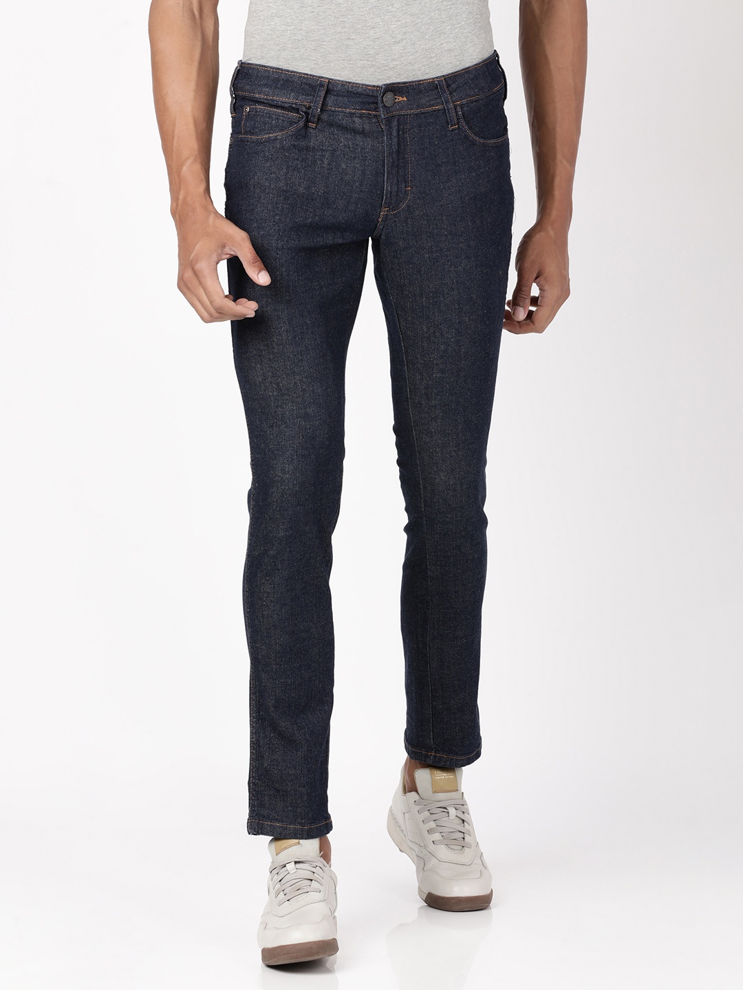 

Wrangler Men Blue Skanders Slim Fit Low-Rise Stretchable Jeans