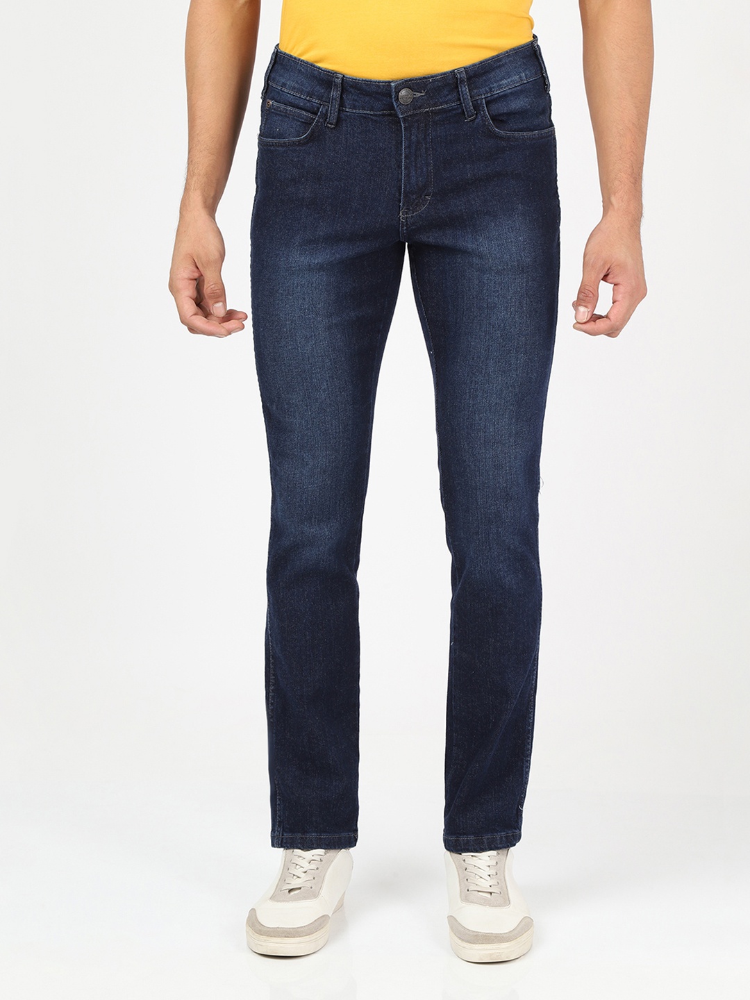 

Wrangler Men Blue Skanders Slim Fit Low-Rise Light Fade Stretchable Jeans