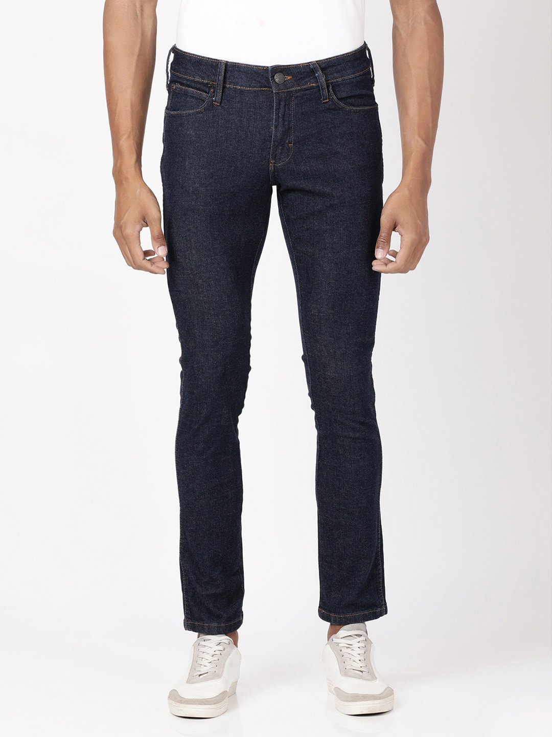 

Wrangler Men Blue Skanders Slim Fit Low-Rise Stretchable Jeans