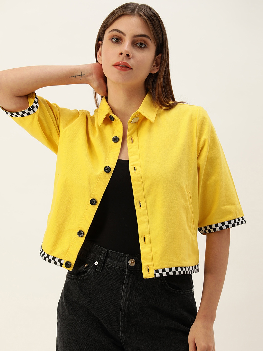 

Bene Kleed Geometric Lightweight Antimicrobial Crop Tailored Jacket, Yellow