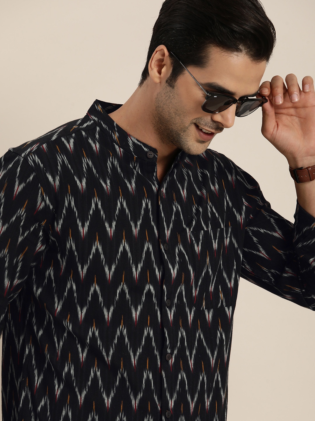 

Taavi Men Black Ikat Woven Designed Printed Casual Shirt