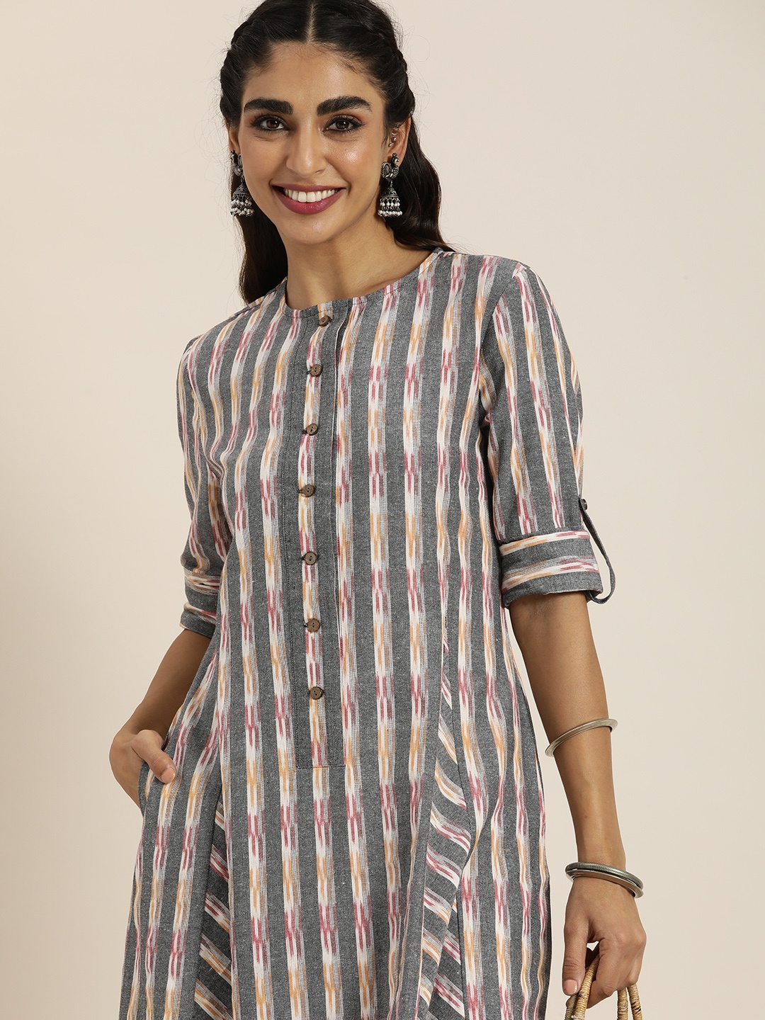 

Taavi Women Grey Ikat Striped Kurta