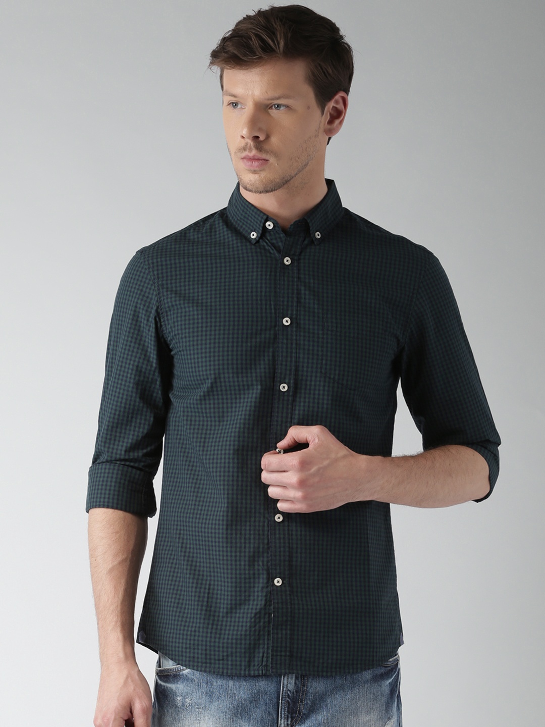 

Celio Men Green & Navy Slim Fit Checked Casual Shirt