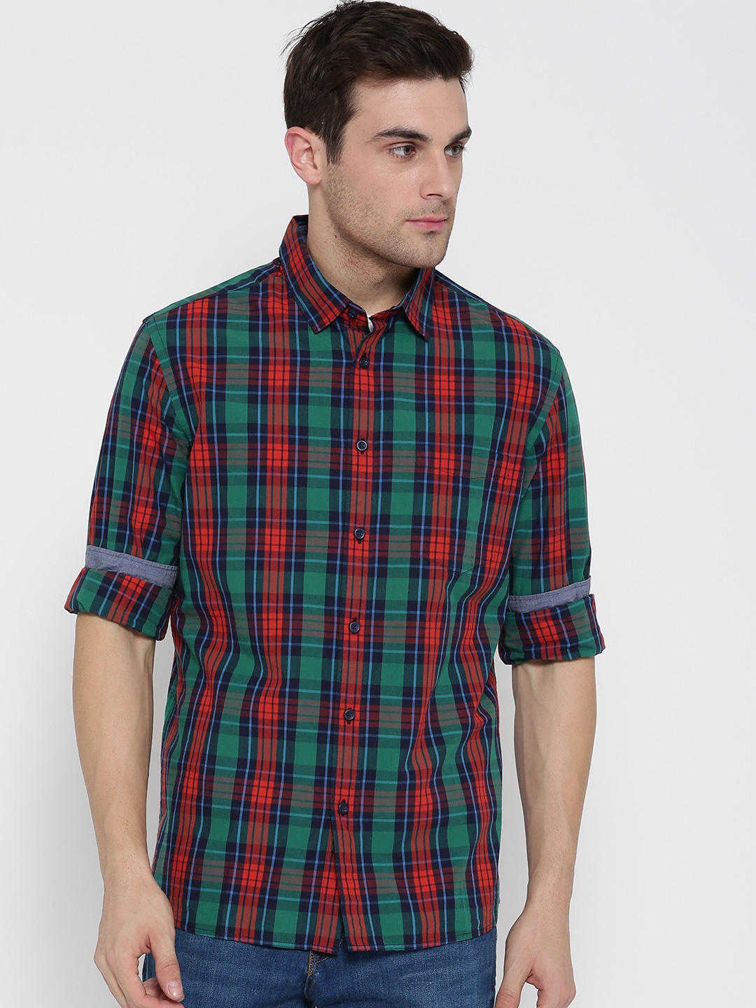 

Celio Men Green & Red Regular Fit Checked Casual Shirt