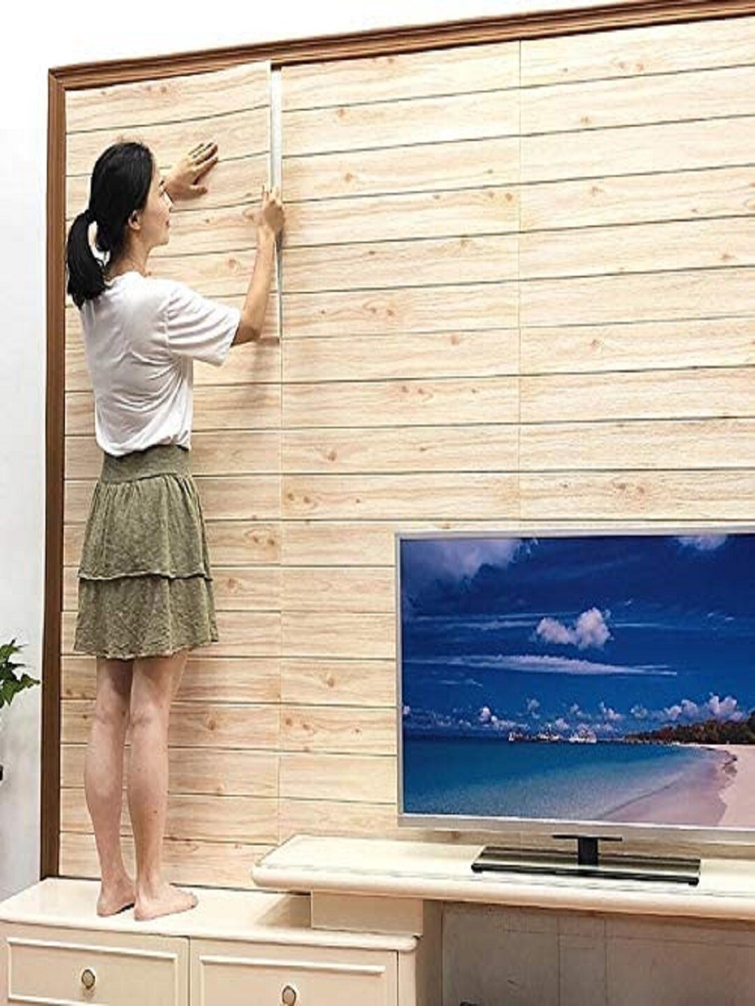 

Tormeti Pack Of 15 Beige Wood Look Self-Adhesive & Waterproof Wallpaper
