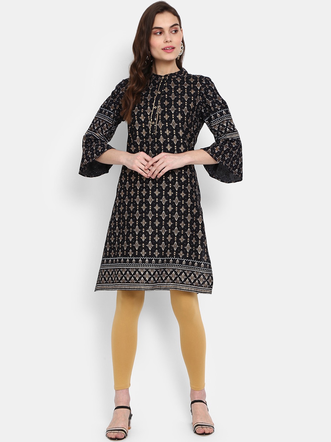 

V-Mart Women Black Geometric Printed Flared Sleeves Mirror Work Kurta