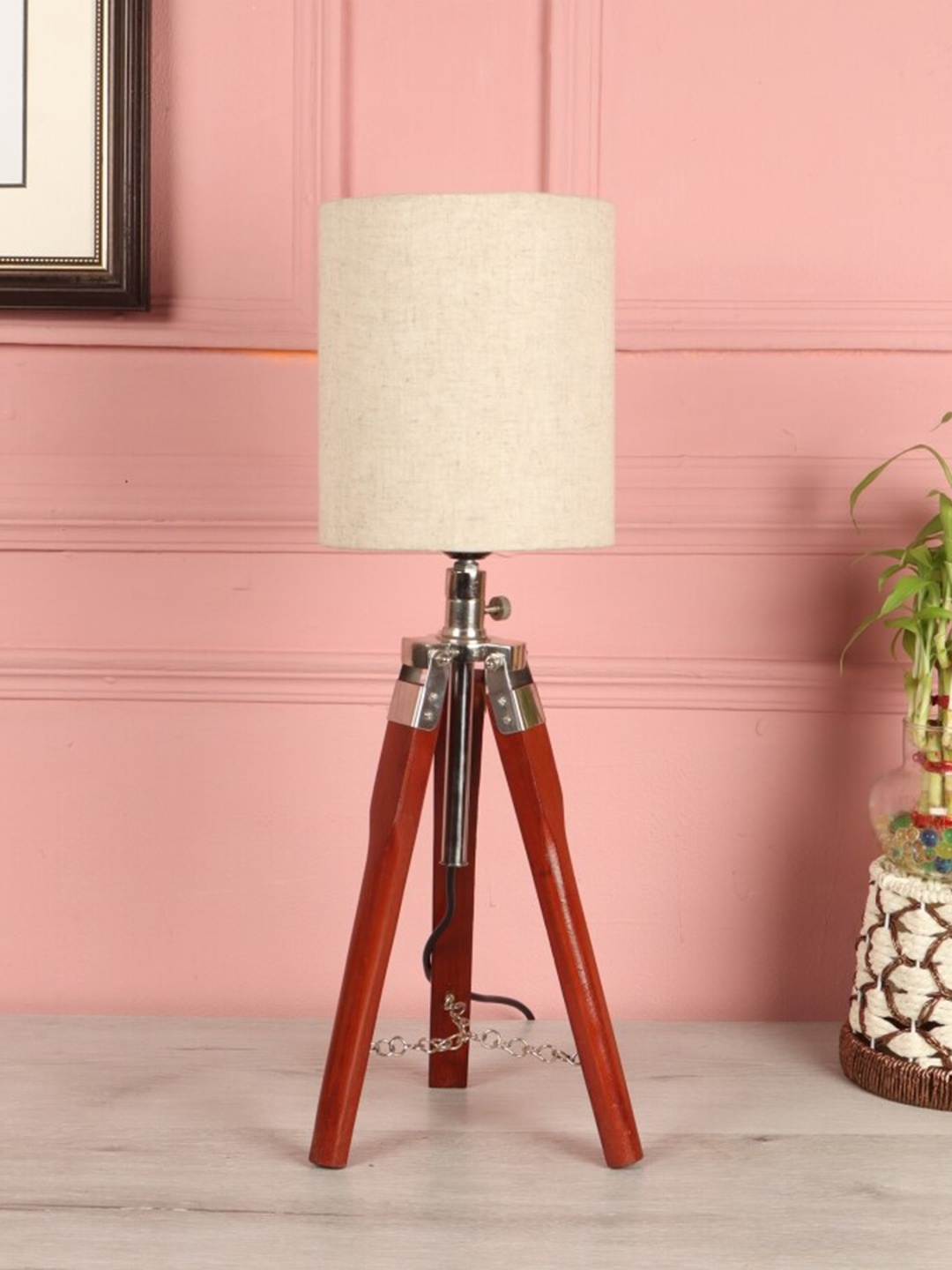 

BEVERLY STUDIO Brown & Beige Solid Drum Shade Mini Tripod Table Lamp