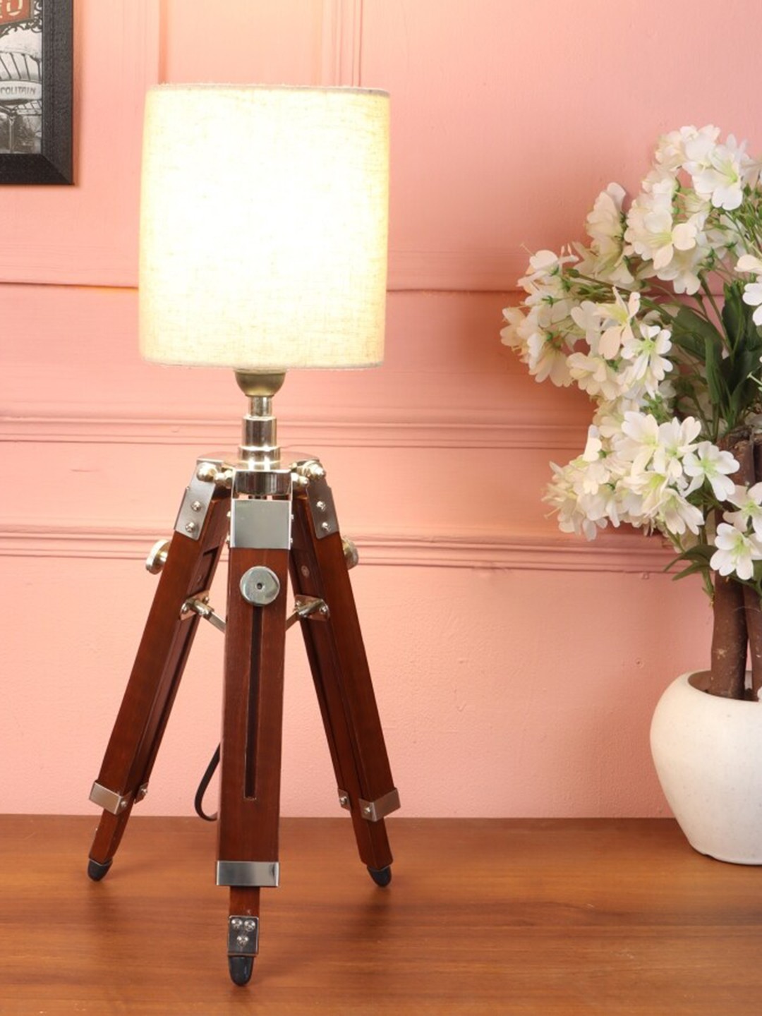 

BEVERLY STUDIO Beige Solid Tripod Table Lamps