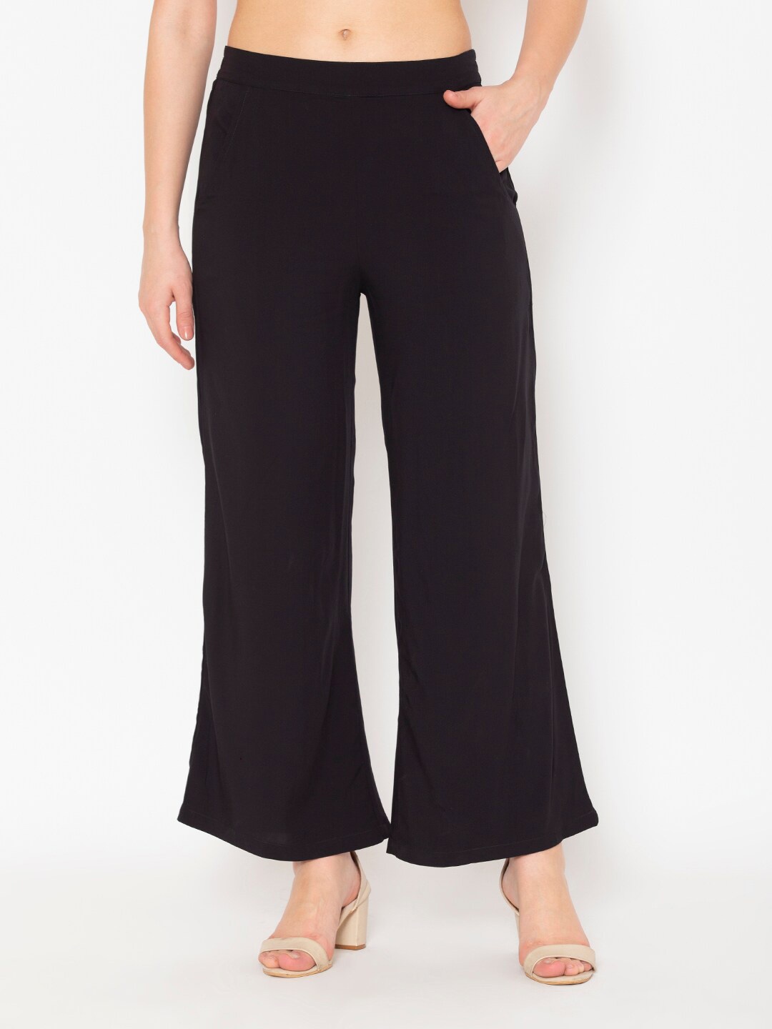

Modriba Women Black Solid Flared Palazzos