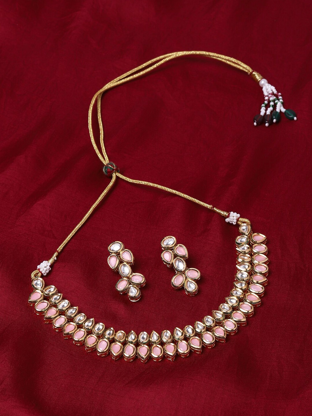 

Voylla Women Gold-Plated White & Pink Kundan Studded & Beaded Brass Jewellery Set