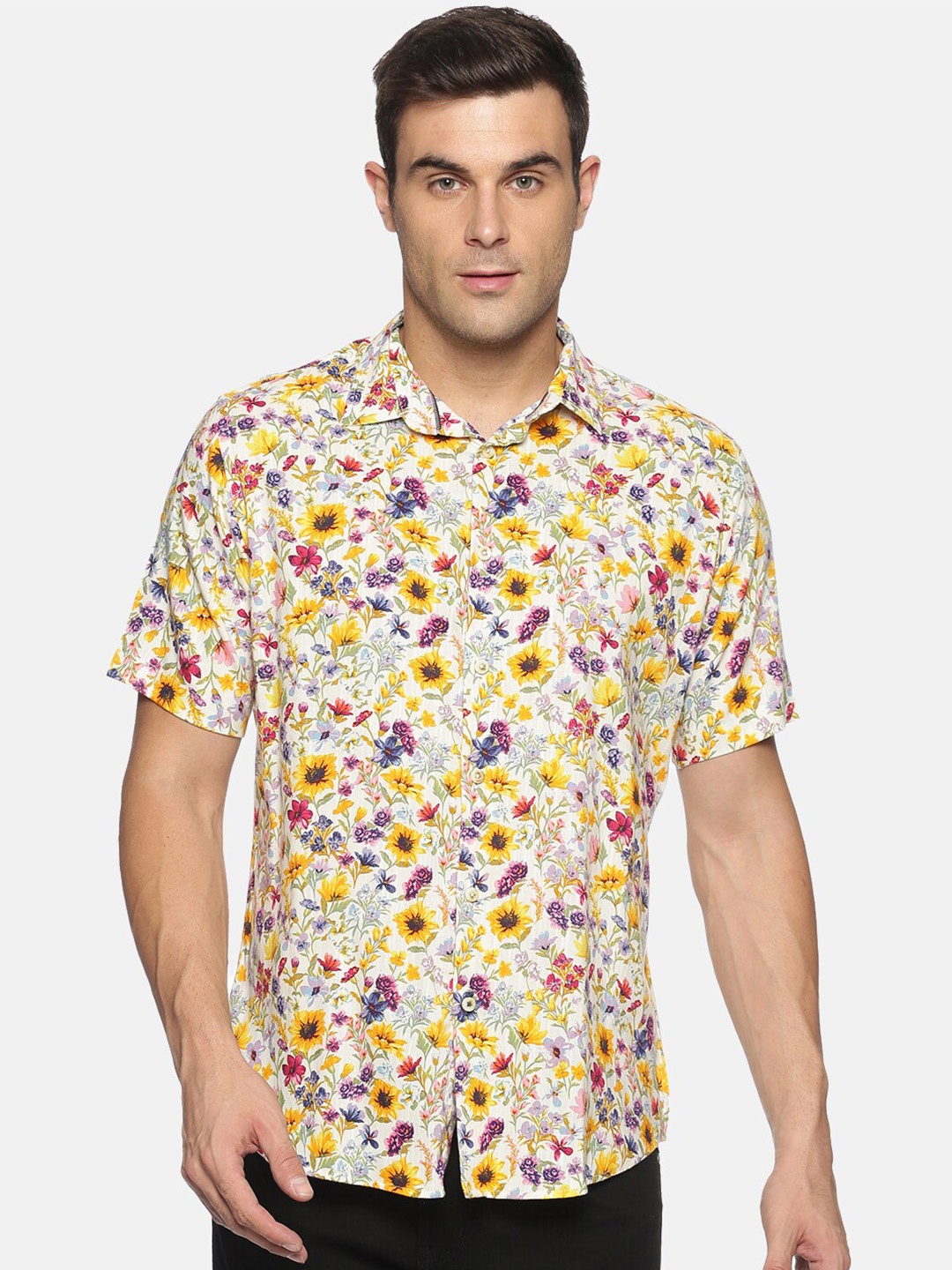 

DON VINO Men Cream-Coloured Relaxed Floral Printed Party Shirt