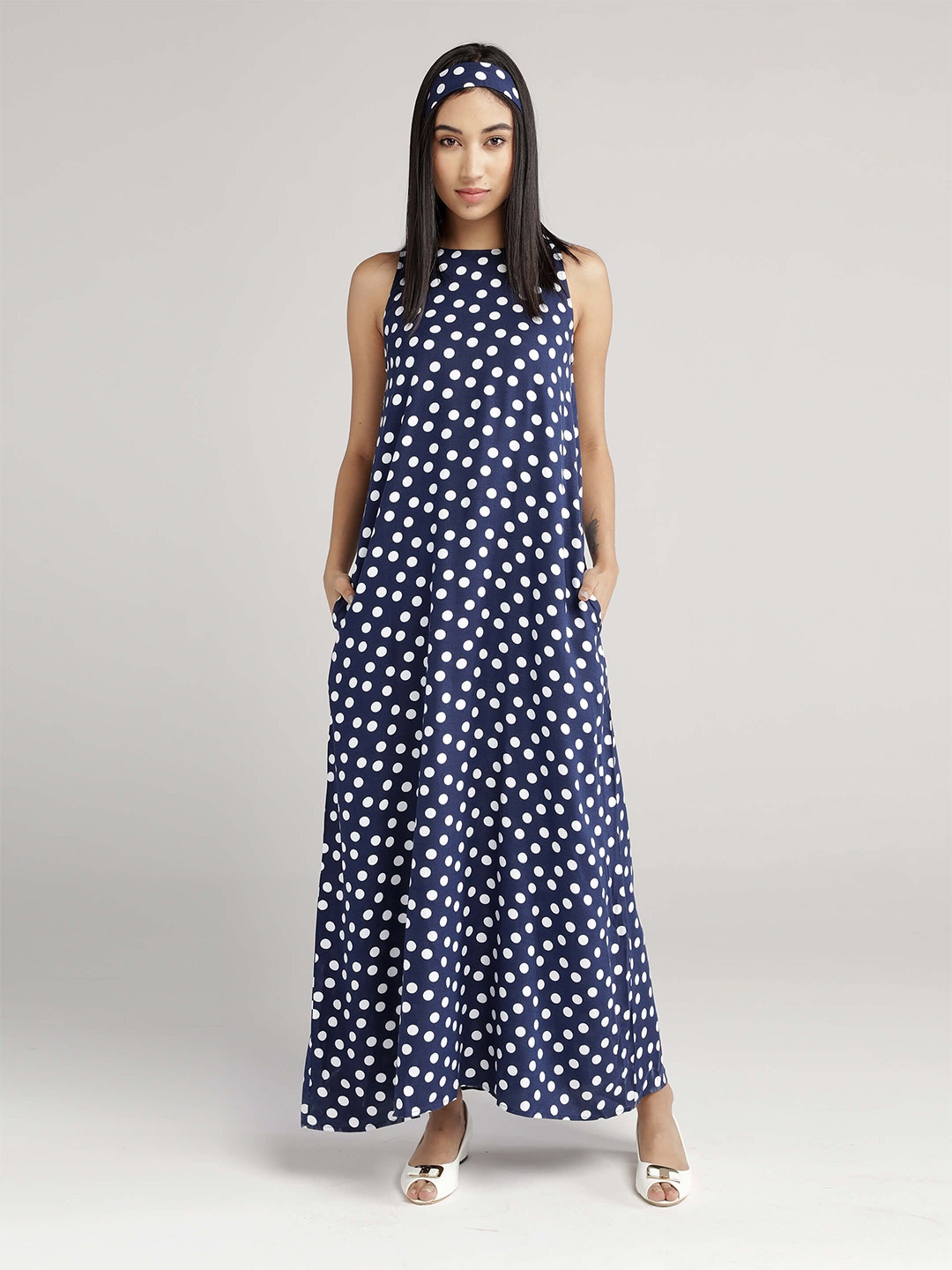 

IDK Blue & White Halter Neck A-Line Maxi Dress