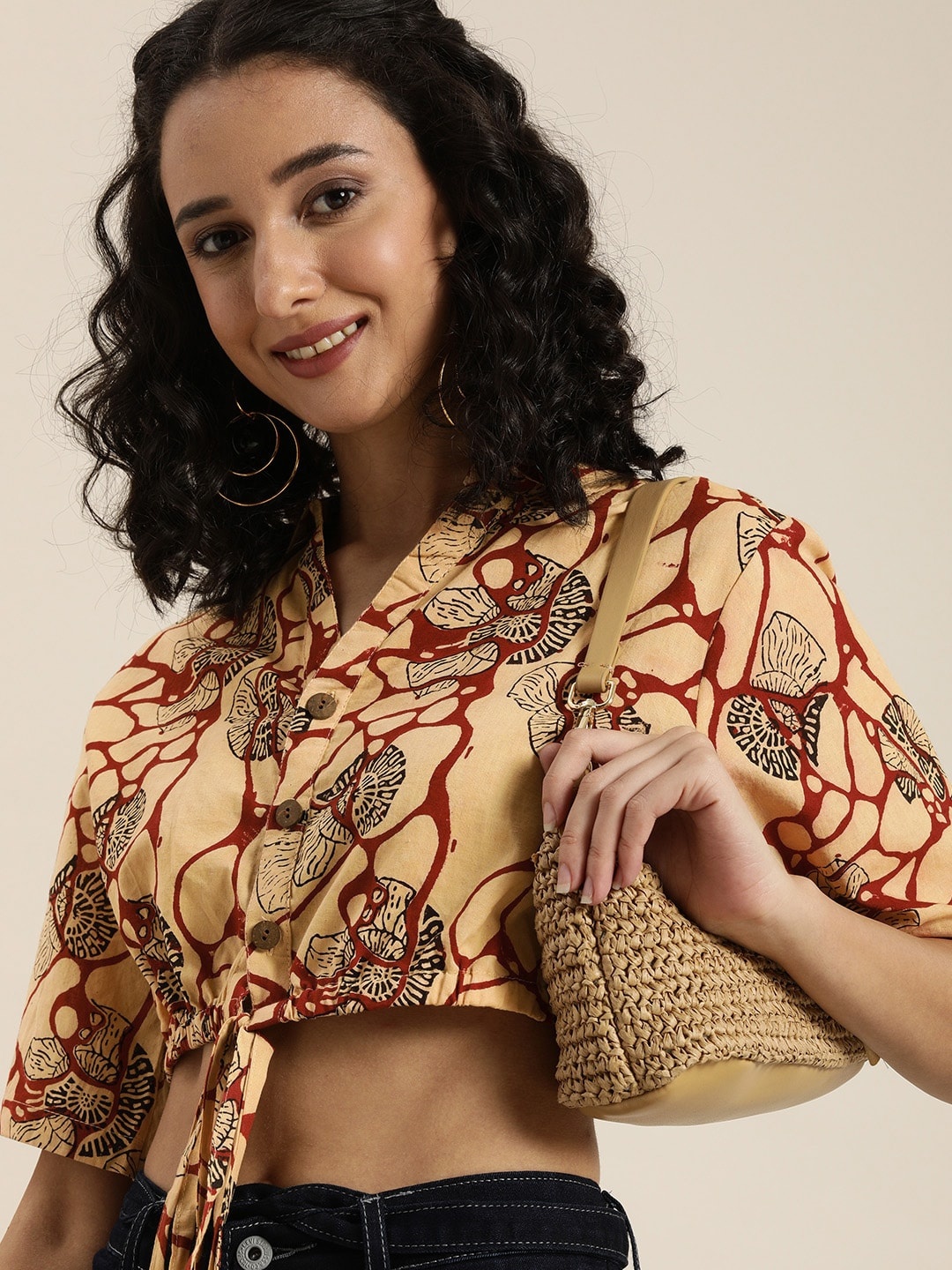 

Taavi Women Beige & Red Bagru Fossil Print Blouson Pure Cotton Crop Top