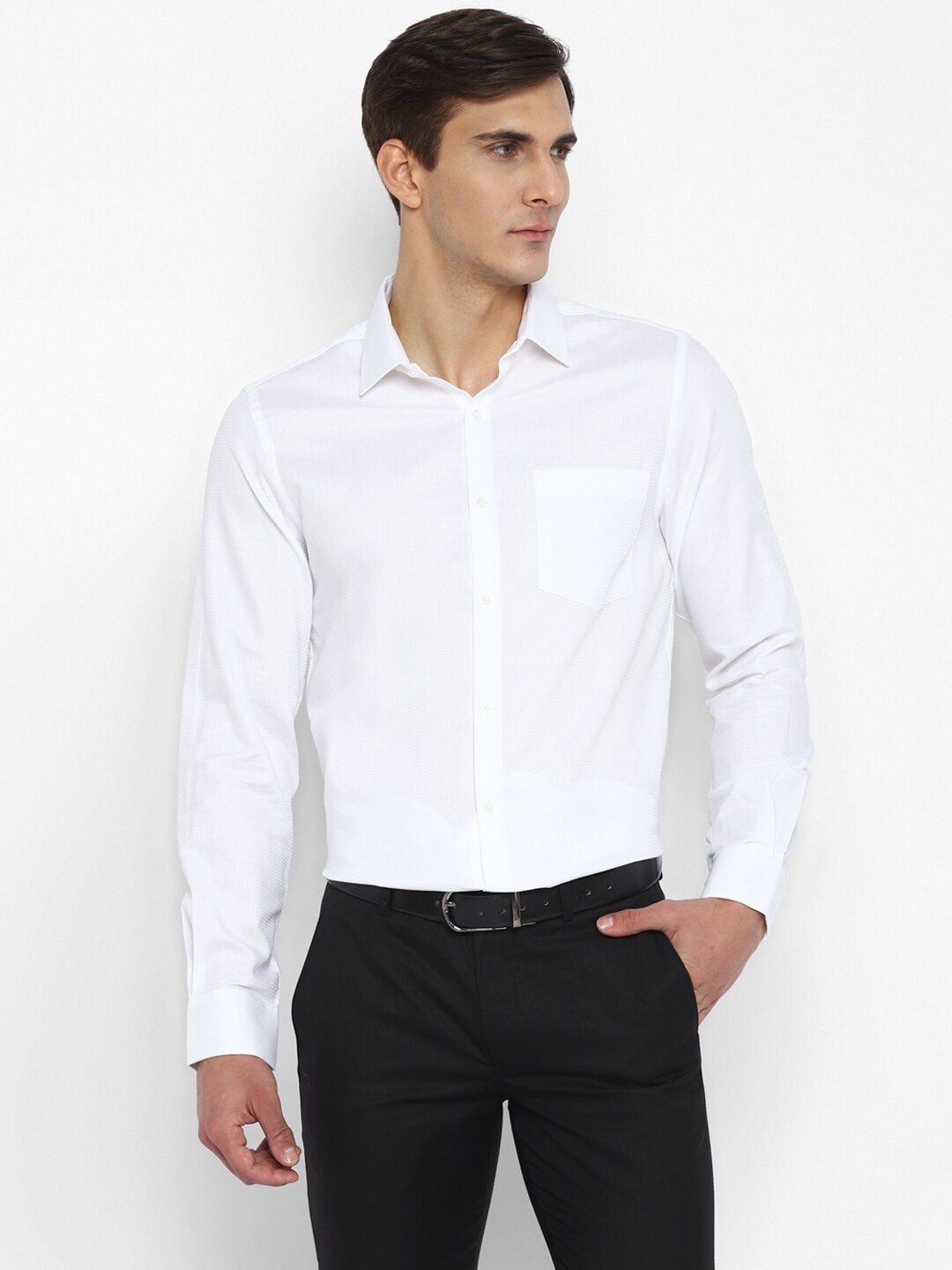 

Turtle Men White Slim Fit Casual Shirt