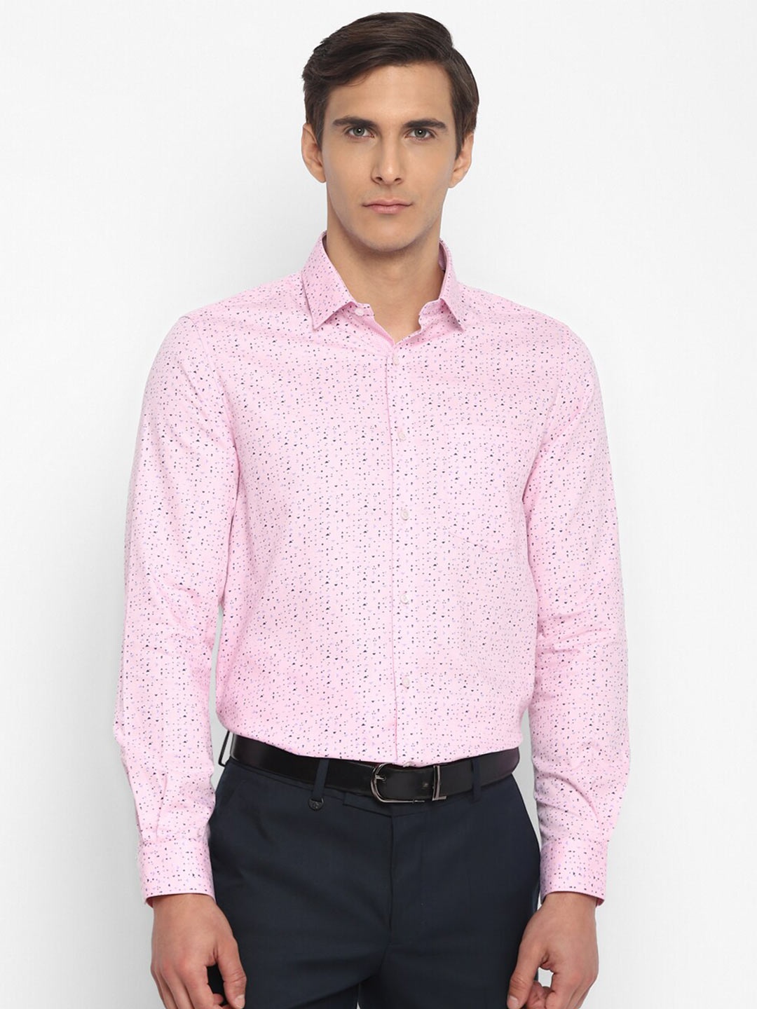 

Turtle Men Pink Slim Fit Printed Casual Shirt