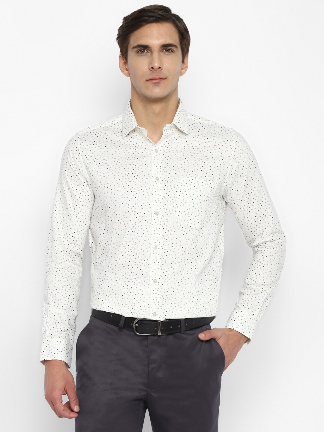 

Turtle Men White Slim Fit Printed Casual Shirt