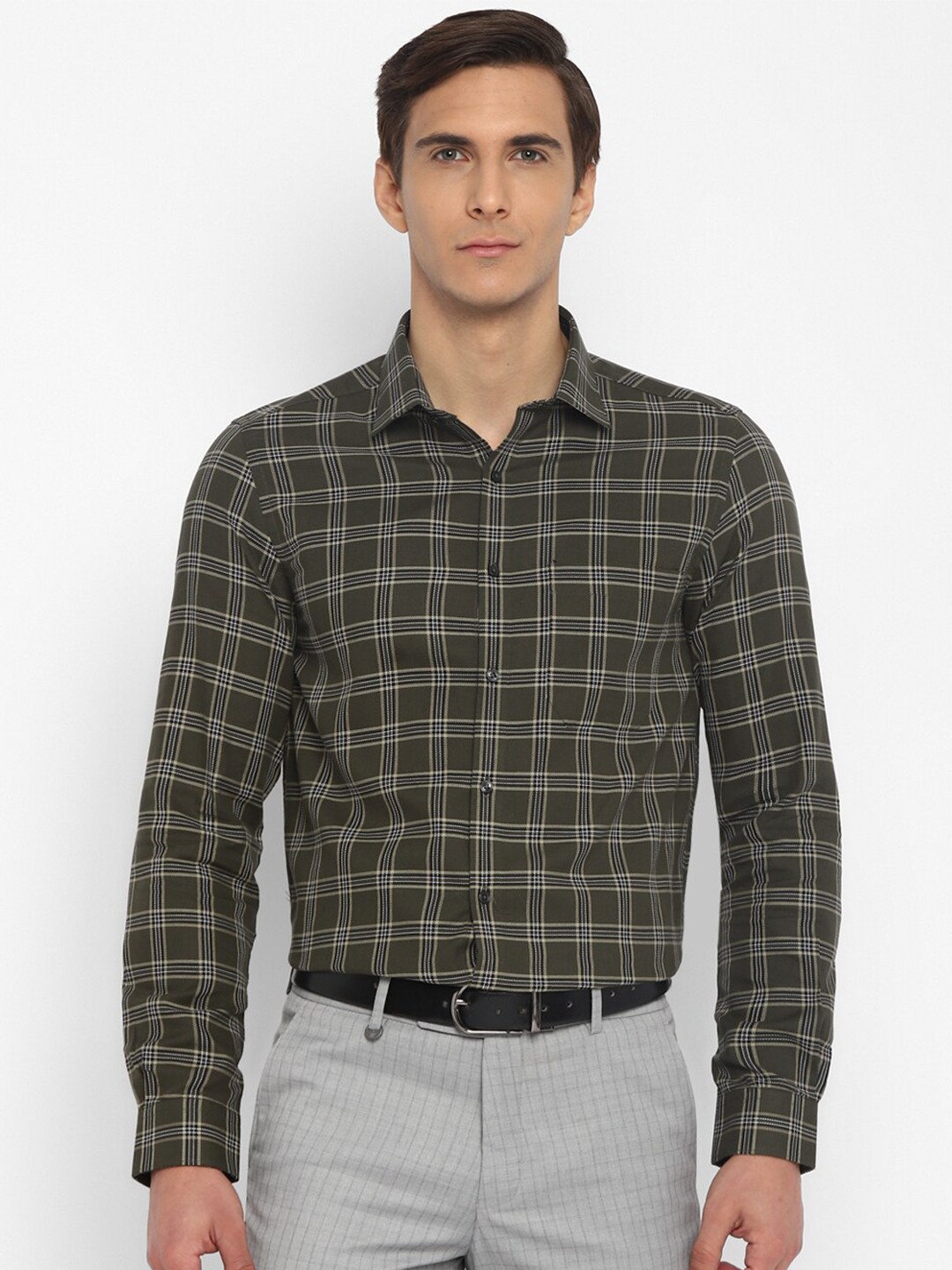 

Turtle Men Black Slim Fit Checked Casual Shirt