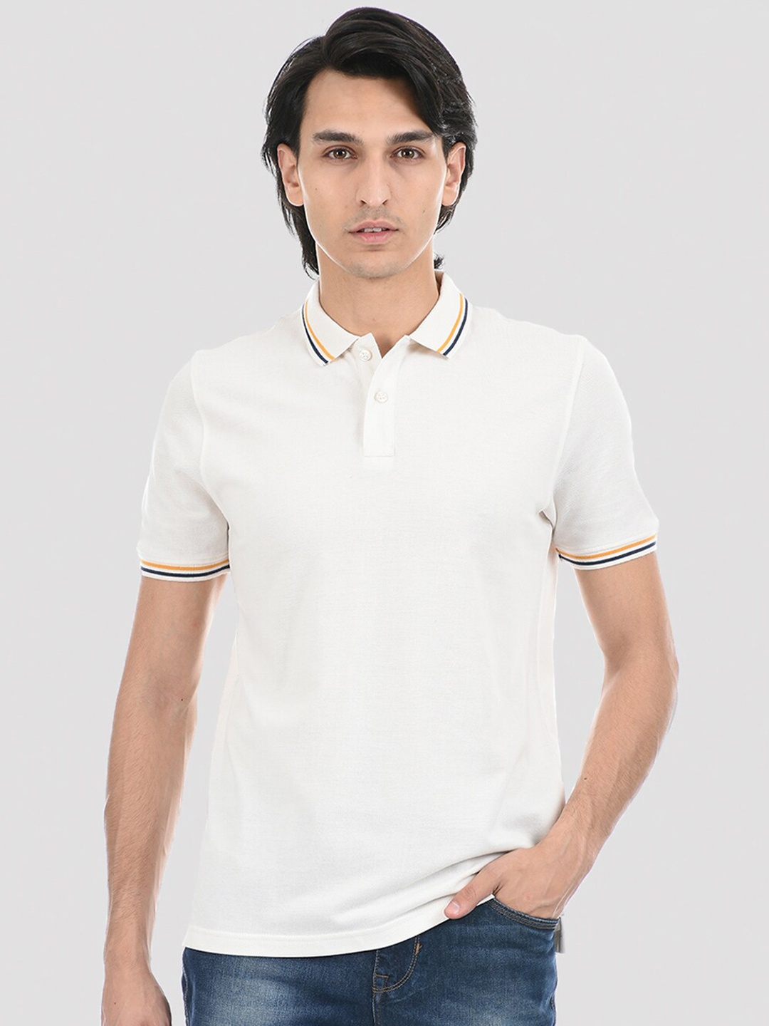 

ONEWAY Men Off White Polo Collar T-shirt