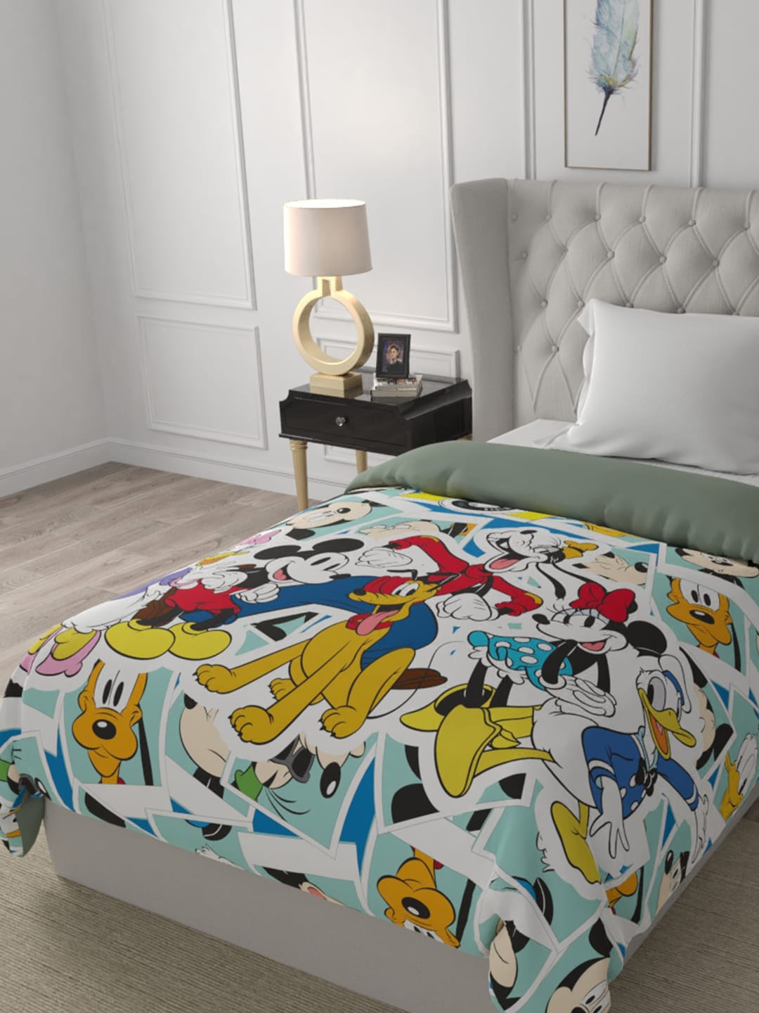 

Disney White & Yellow Cartoon Printed AC Room 150 GSM Single Bed Comforter