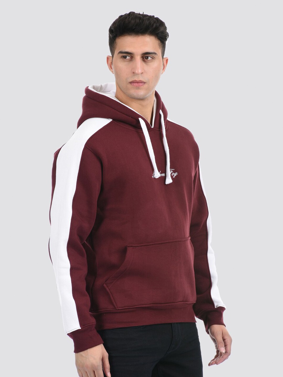 

LONDON FOG Men Maroon Hooded Sweatshirt