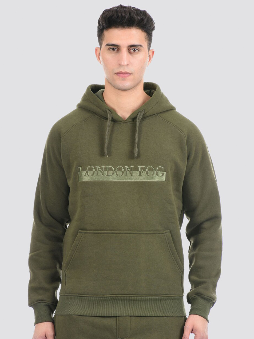 

LONDON FOG Men Green Solid Hooded Sweatshirt
