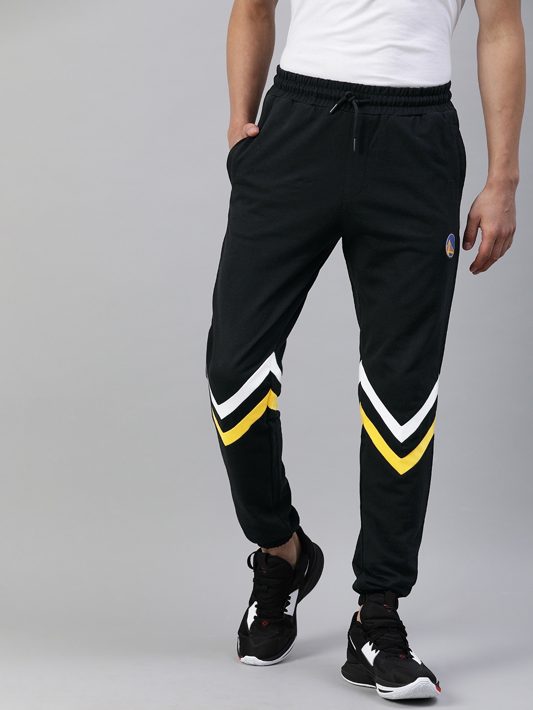 

NBA Men Black Warriors Contrast Stripe Joggers