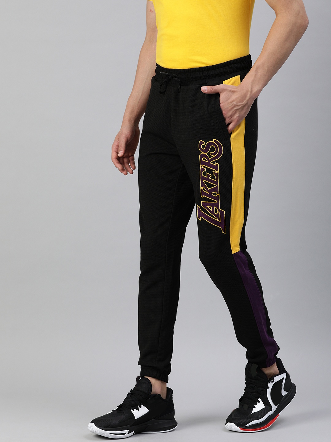 

NBA Men Black Los Angeles Lakers Printed Joggers
