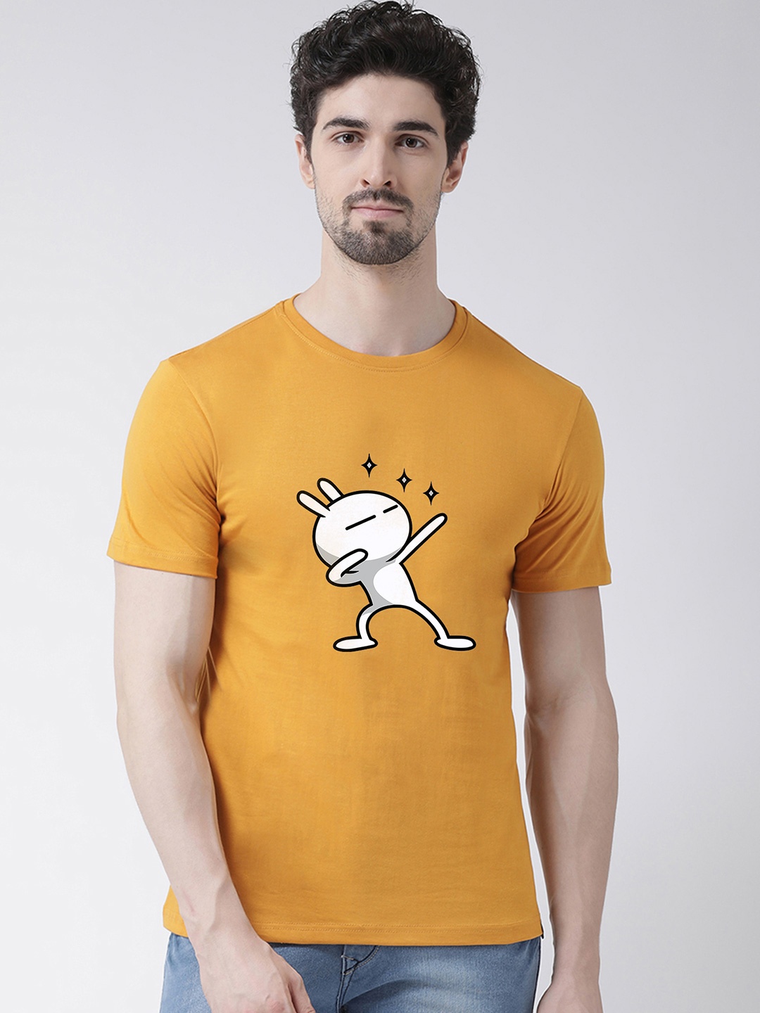 

Friskers Men Gold-Toned Printed Applique T-shirt