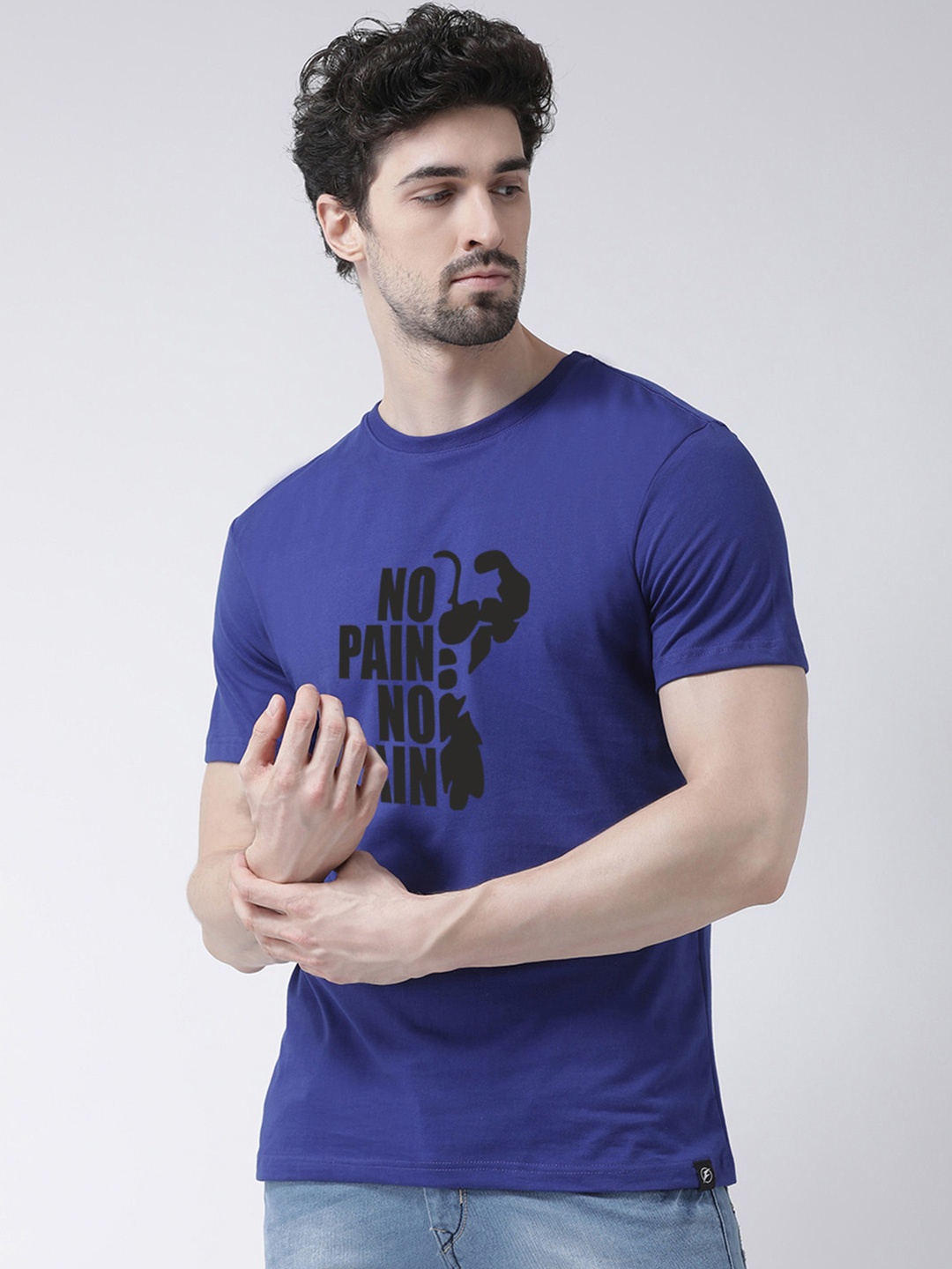 

Friskers Men Blue Printed Extended Sleeves Applique T-shirt