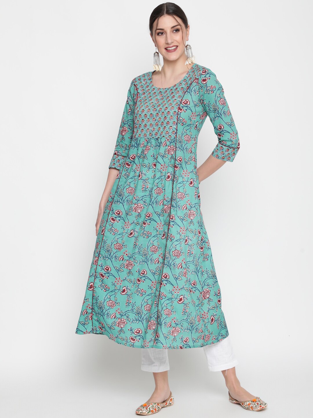 

GLAM ROOTS Women Green Floral Printed Floral Kurta
