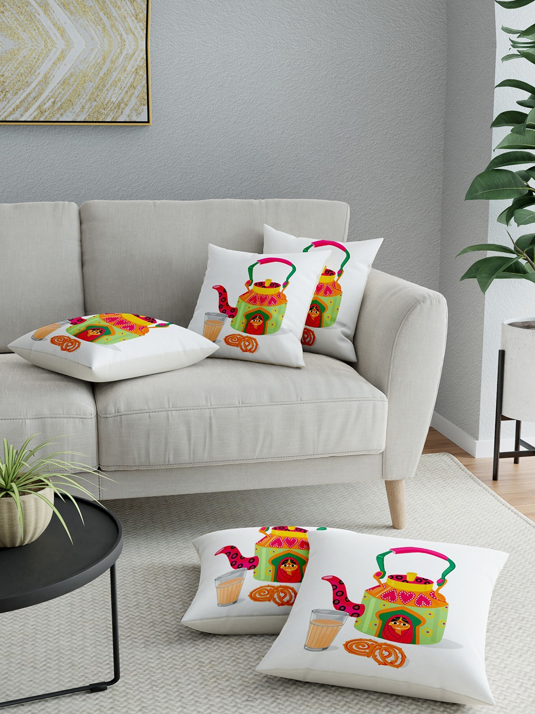 

LA VERNE White & Green Set of 5 Ethnic Motifs Square Cushion Covers