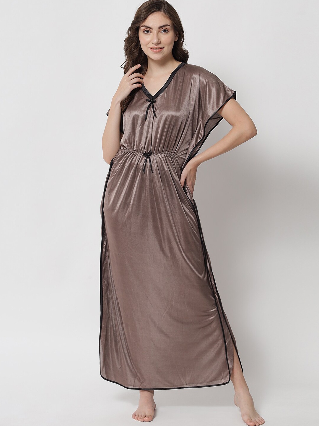 

Klamotten Taupe Satin Kaftan Maxi Nightdress