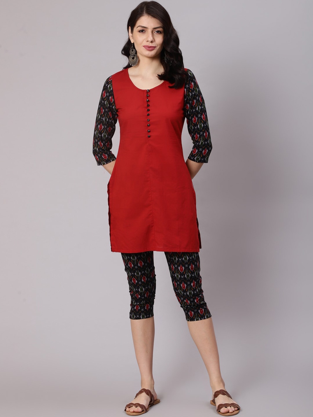 

Awadhi Women Maroon Ethnic Motifs Pure Cotton Kurti with Trousers