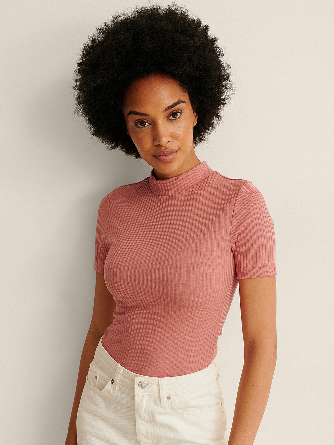 

NA-KD Women Pink Solid Slim Fit T-shirt