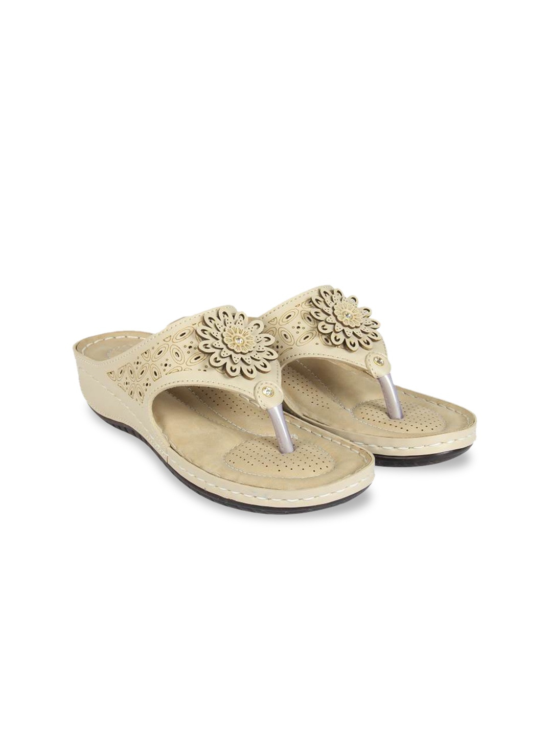 

XE Looks Women Cream-Coloured Printed Laser Cuts Open Toe Flats