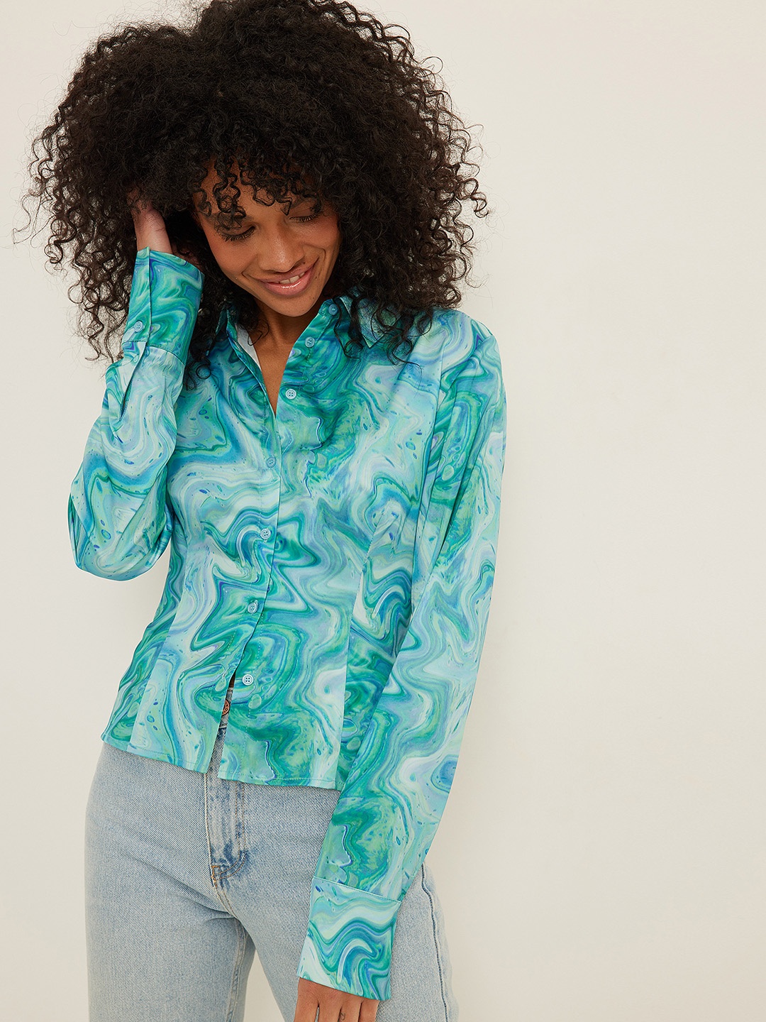 

NA-KD Women Green Printed Casual Shirt