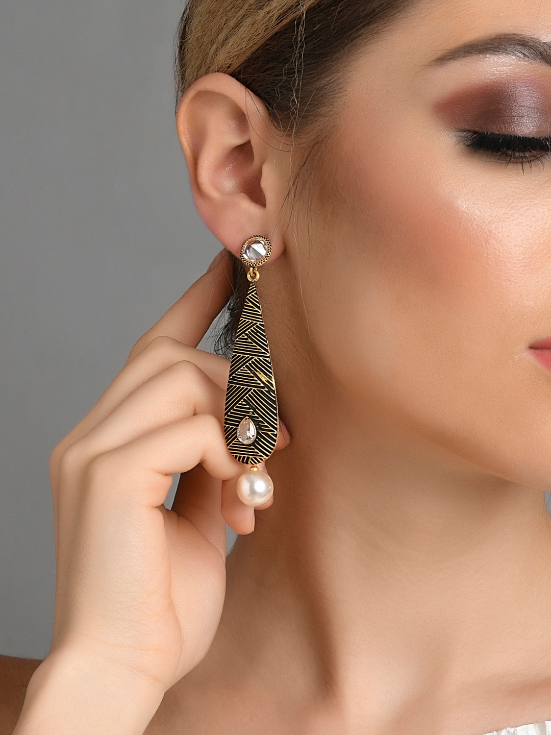 

Fida Gold-Toned Contemporary Drop Earrings