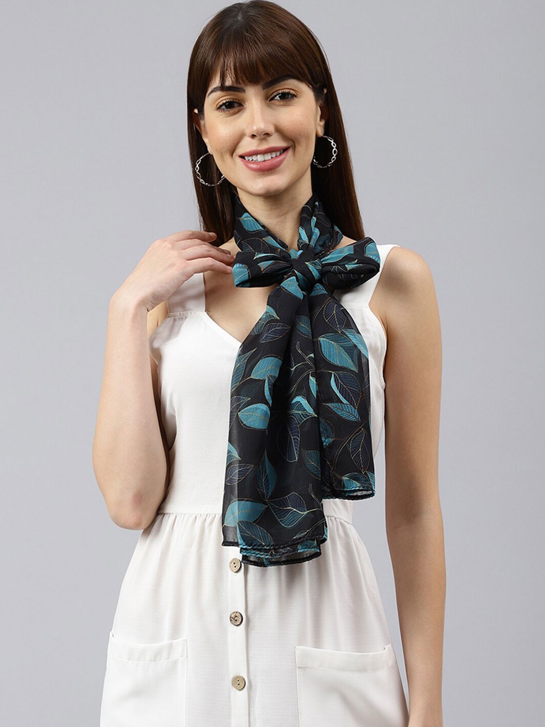 

Tossido Women Black & Blue Printed Stole
