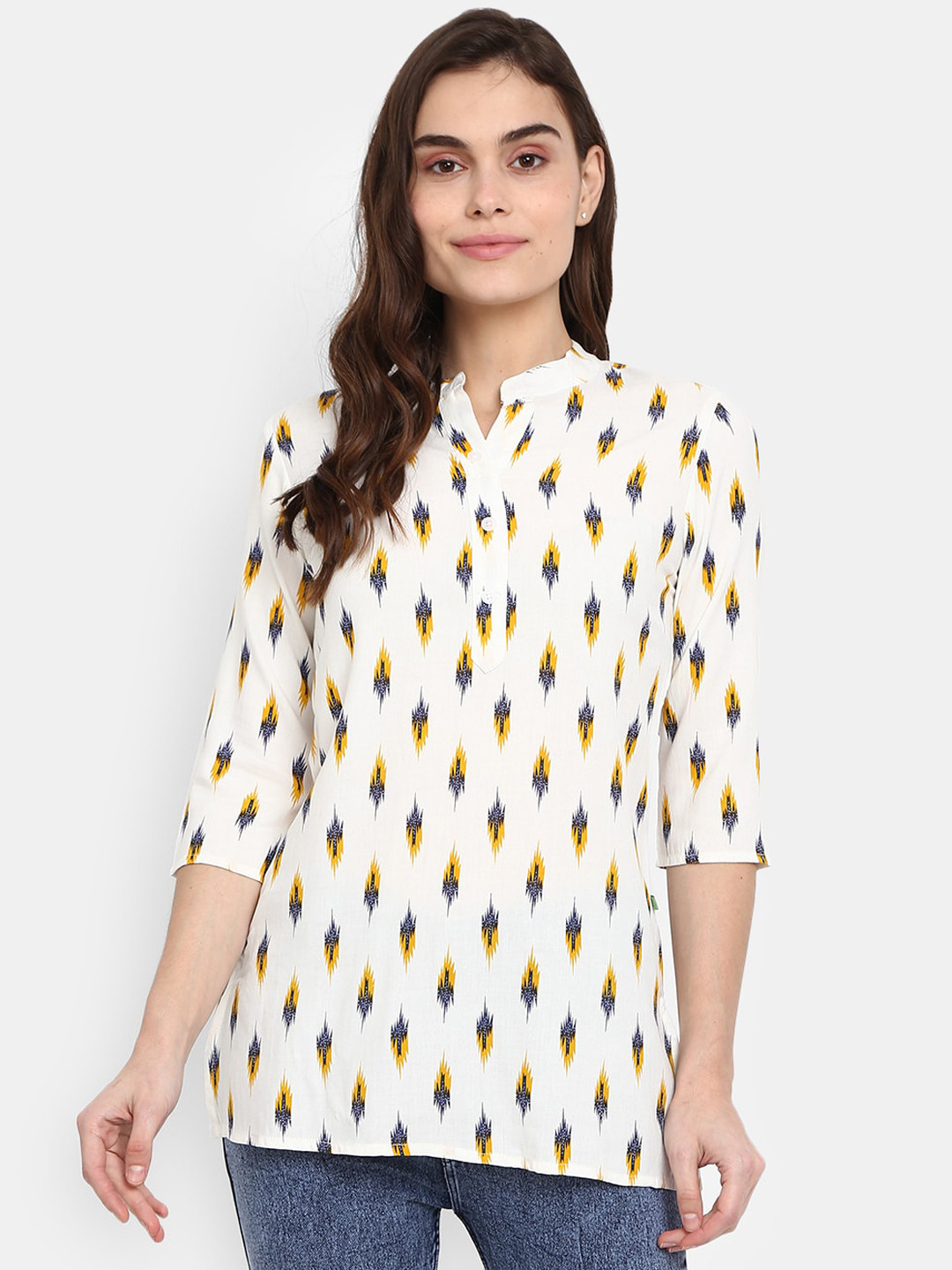 

V-Mart Women Off White Ethnic Motifs Embroidered Thread Work Kurta