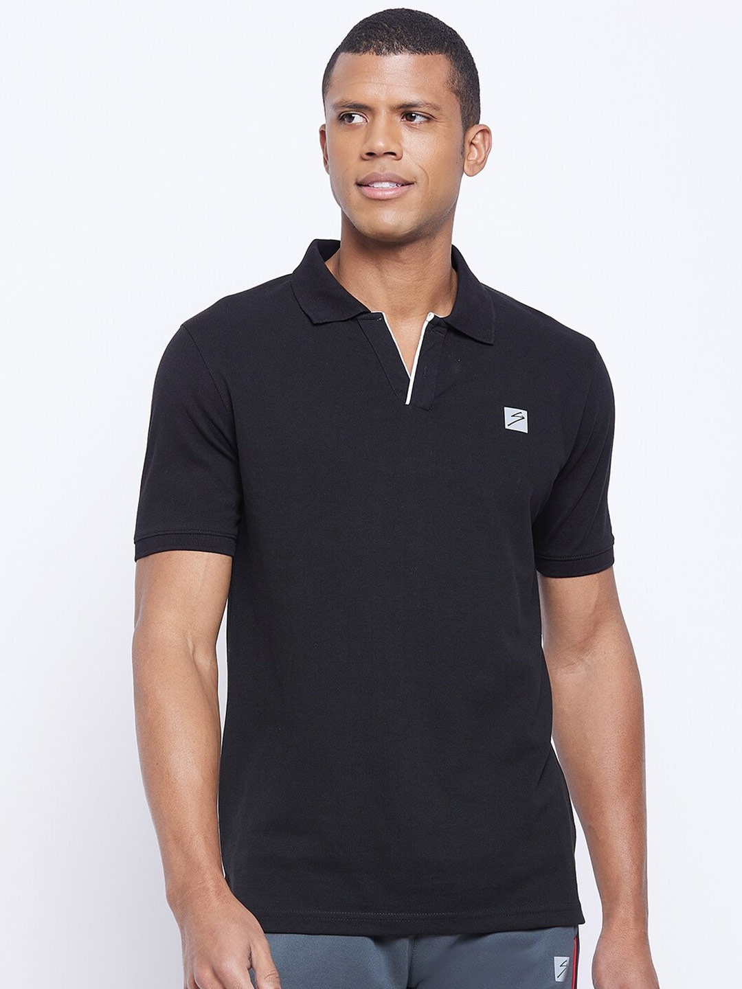 

UNPAR Men Black Polo Collar T-shirt