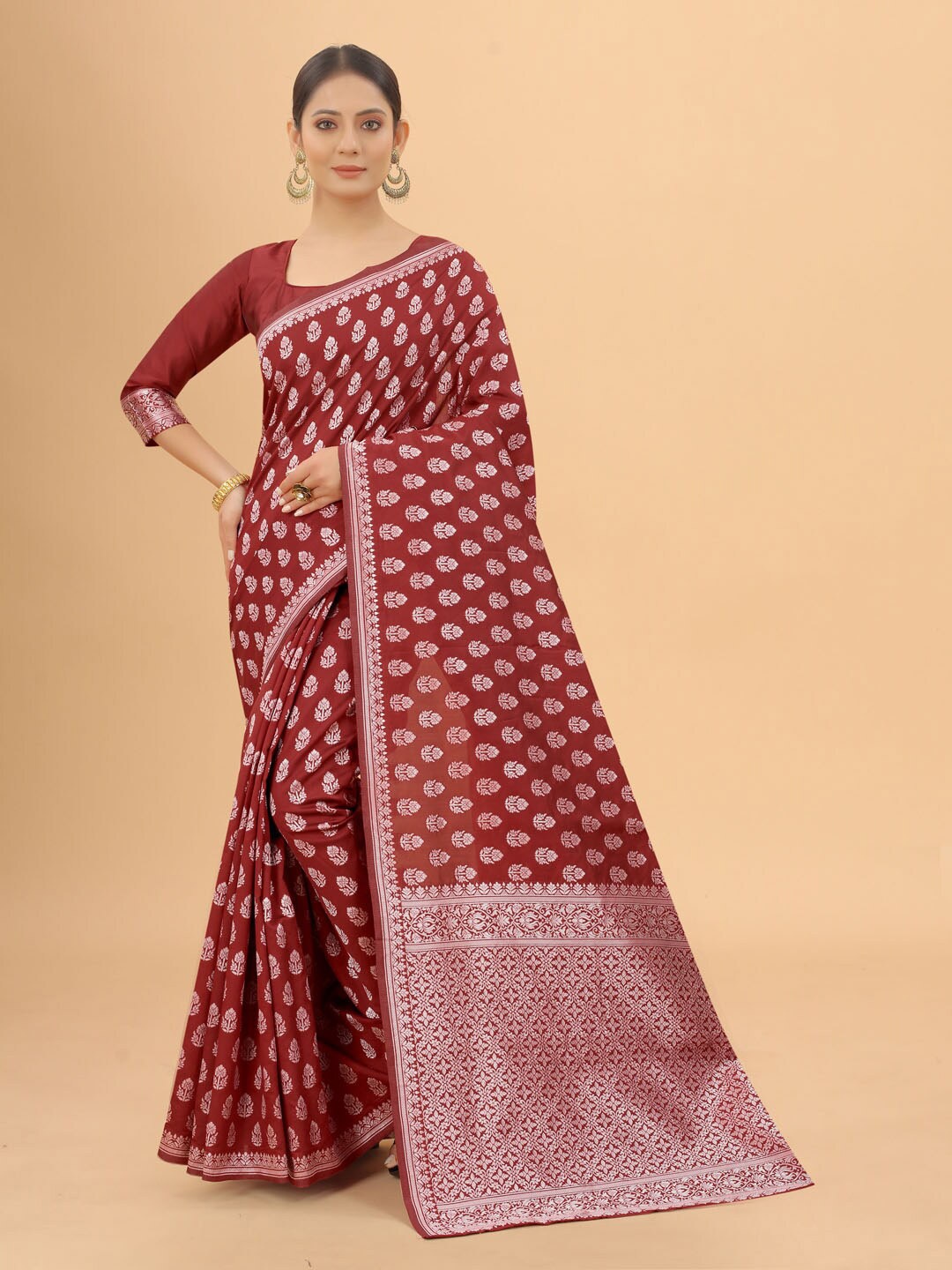 

INDI AVTAAR Maroon & Silver-Toned Woven Design Zari Silk Cotton Banarasi Saree