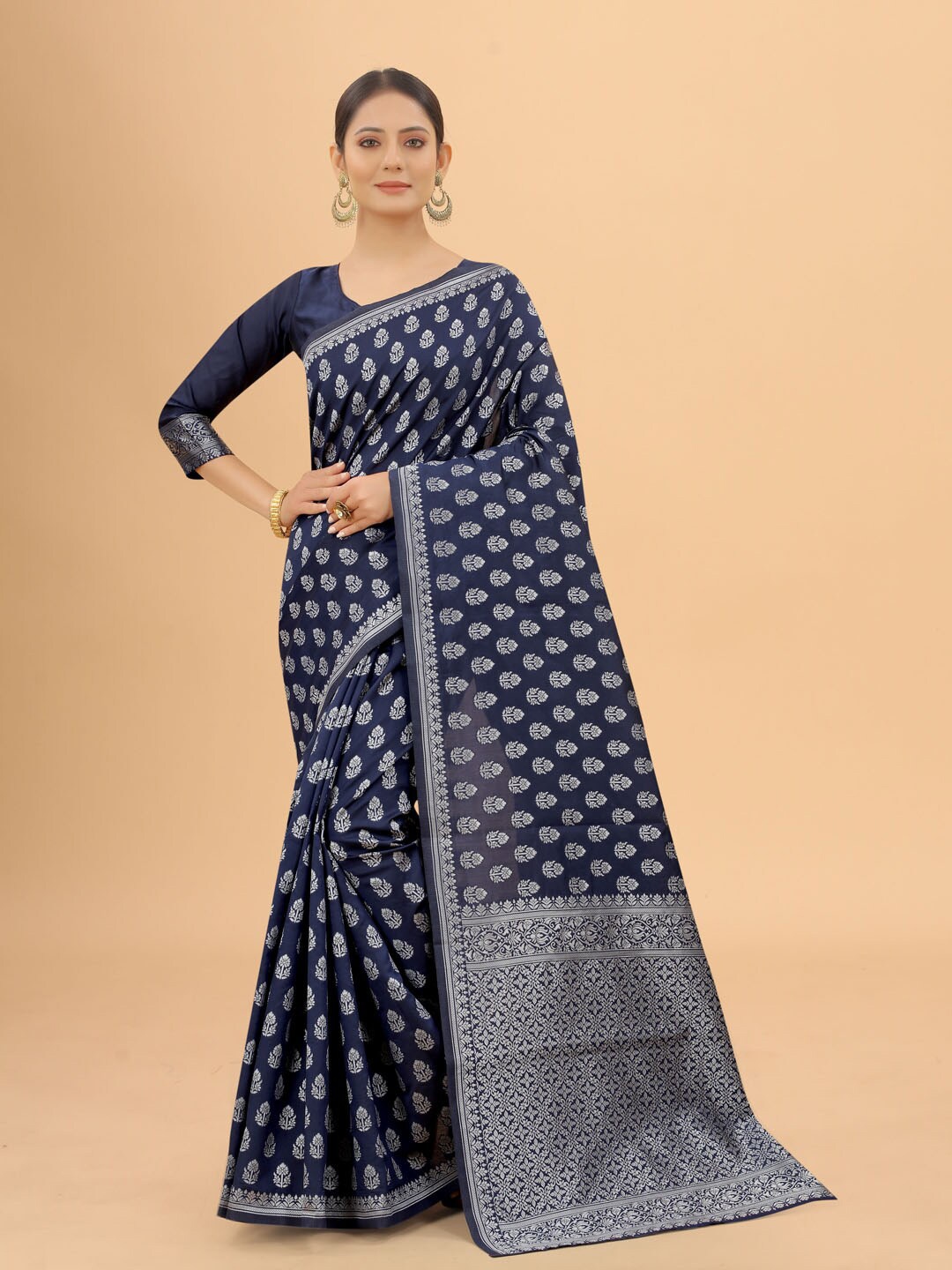 

INDI AVTAAR Navy Blue & Silver-Toned Woven Design Zari Silk Cotton Banarasi Saree