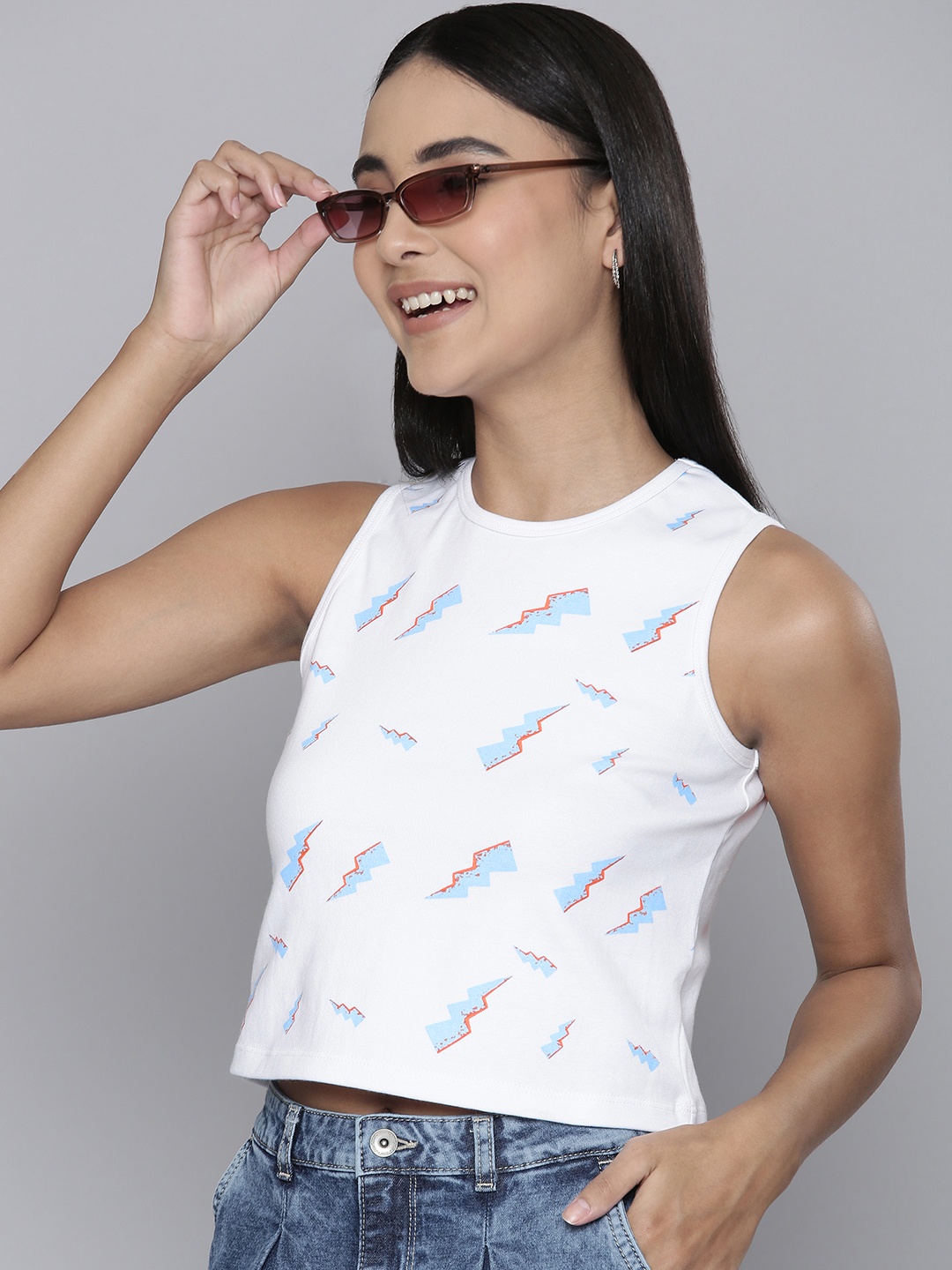 

Flying Machine Women White Printed Crop T-shirt