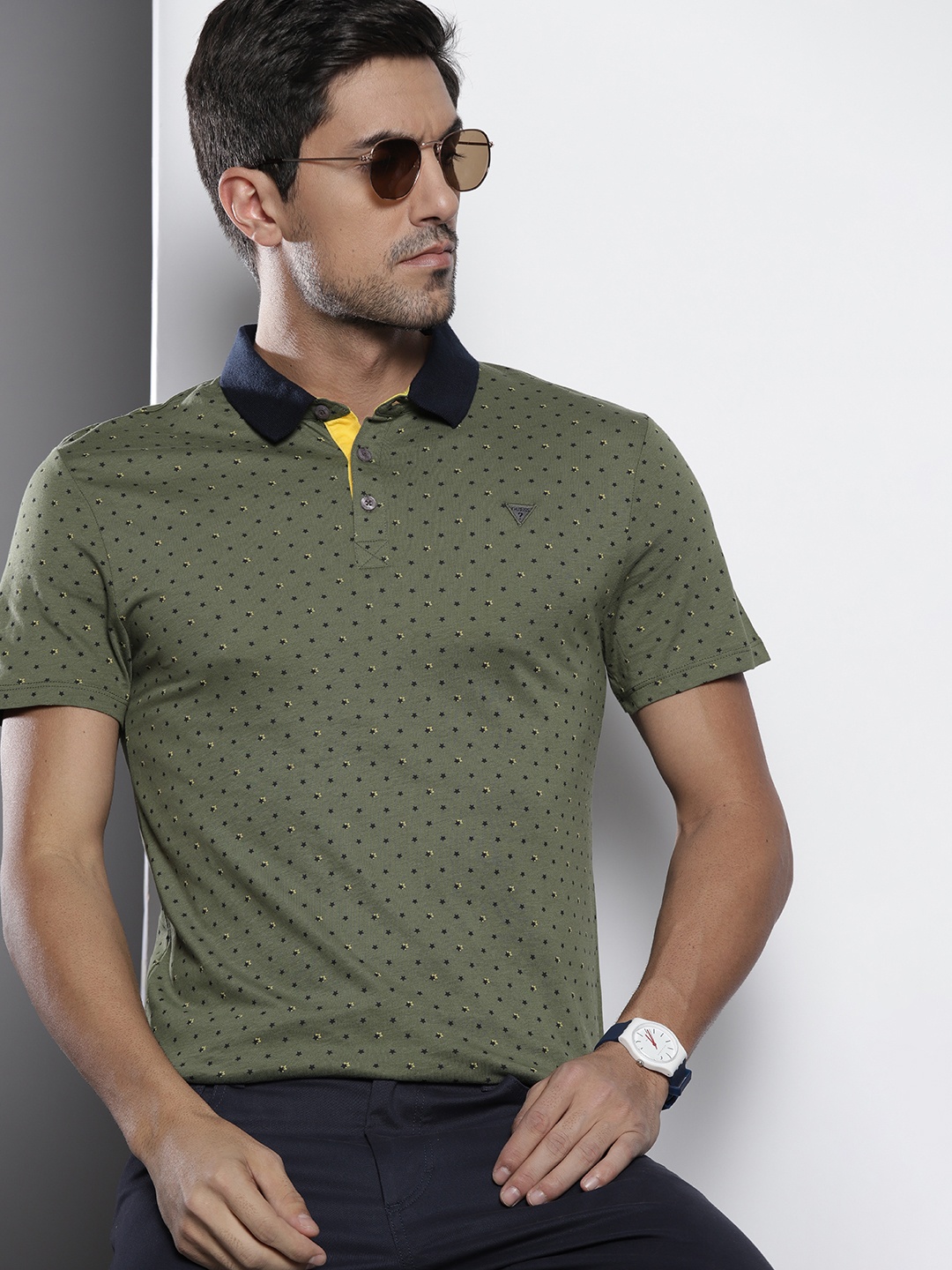 

GUESS Men Olive Green & Black Printed Polo Collar T-shirt