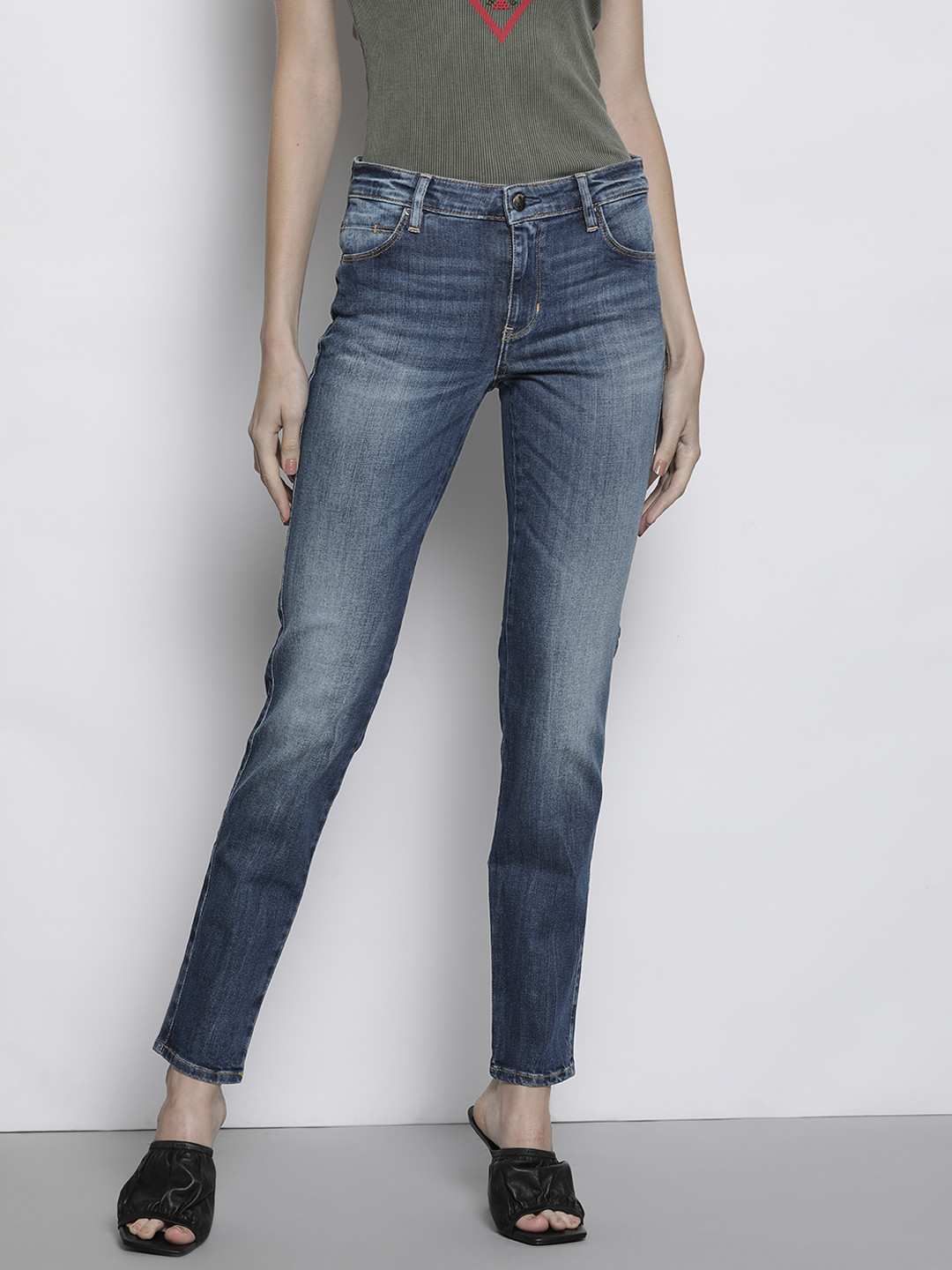 

GUESS Women Navy Blue Light Fade Stretchable Jeans