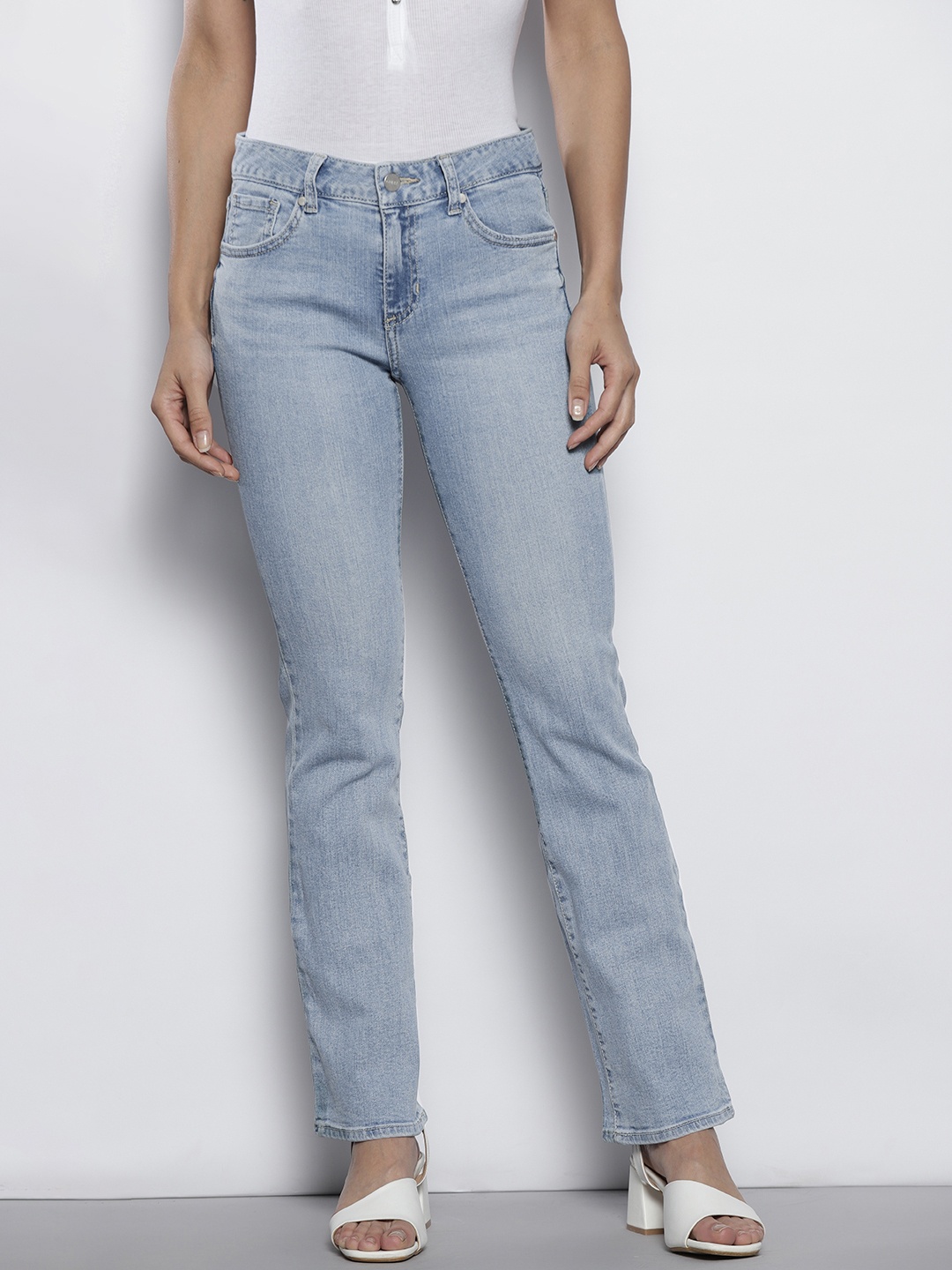 

GUESS Women Blue Solid Light Fade Jeans