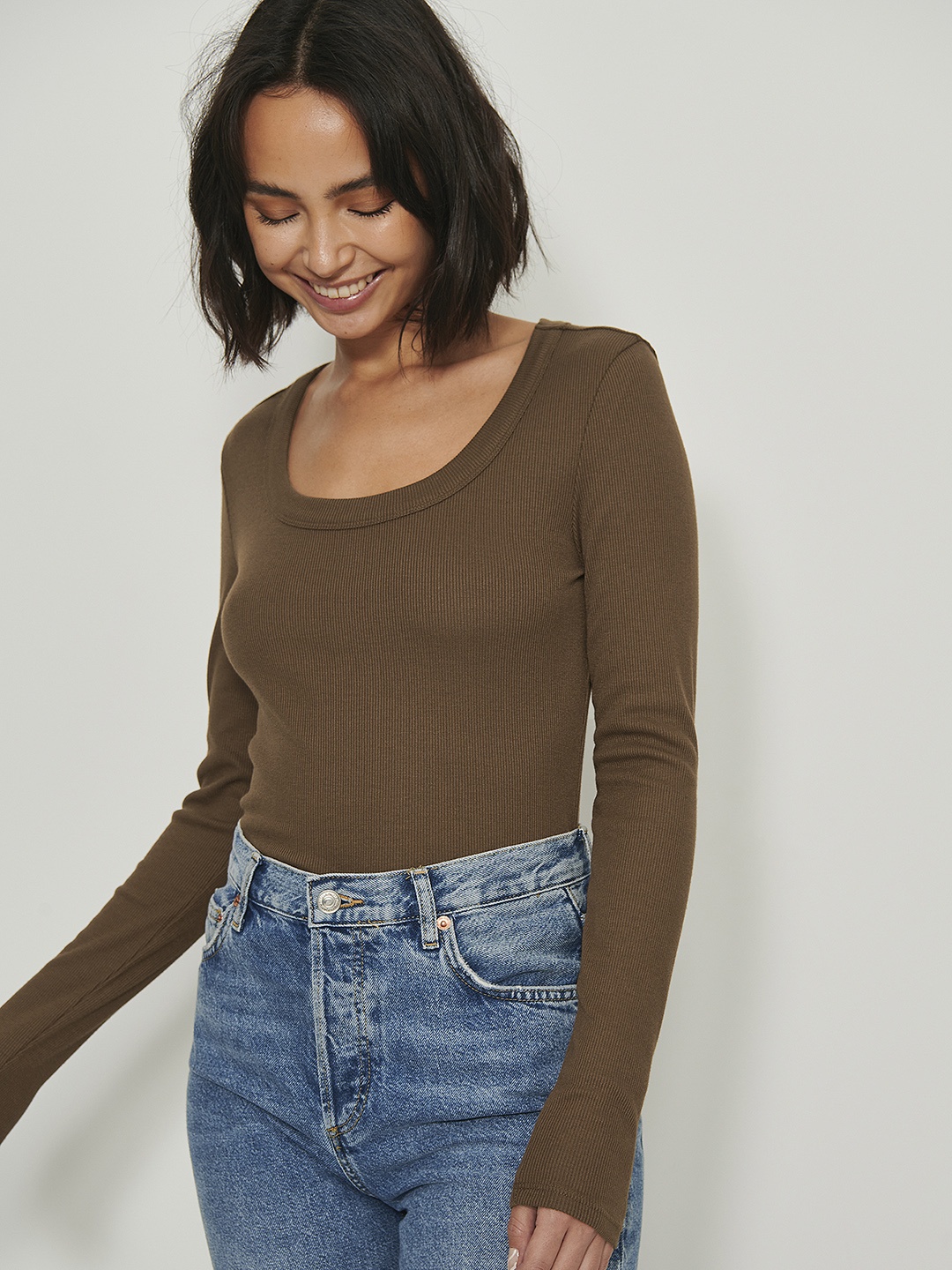 

NA-KD Women Brown Ribbed T-shirt