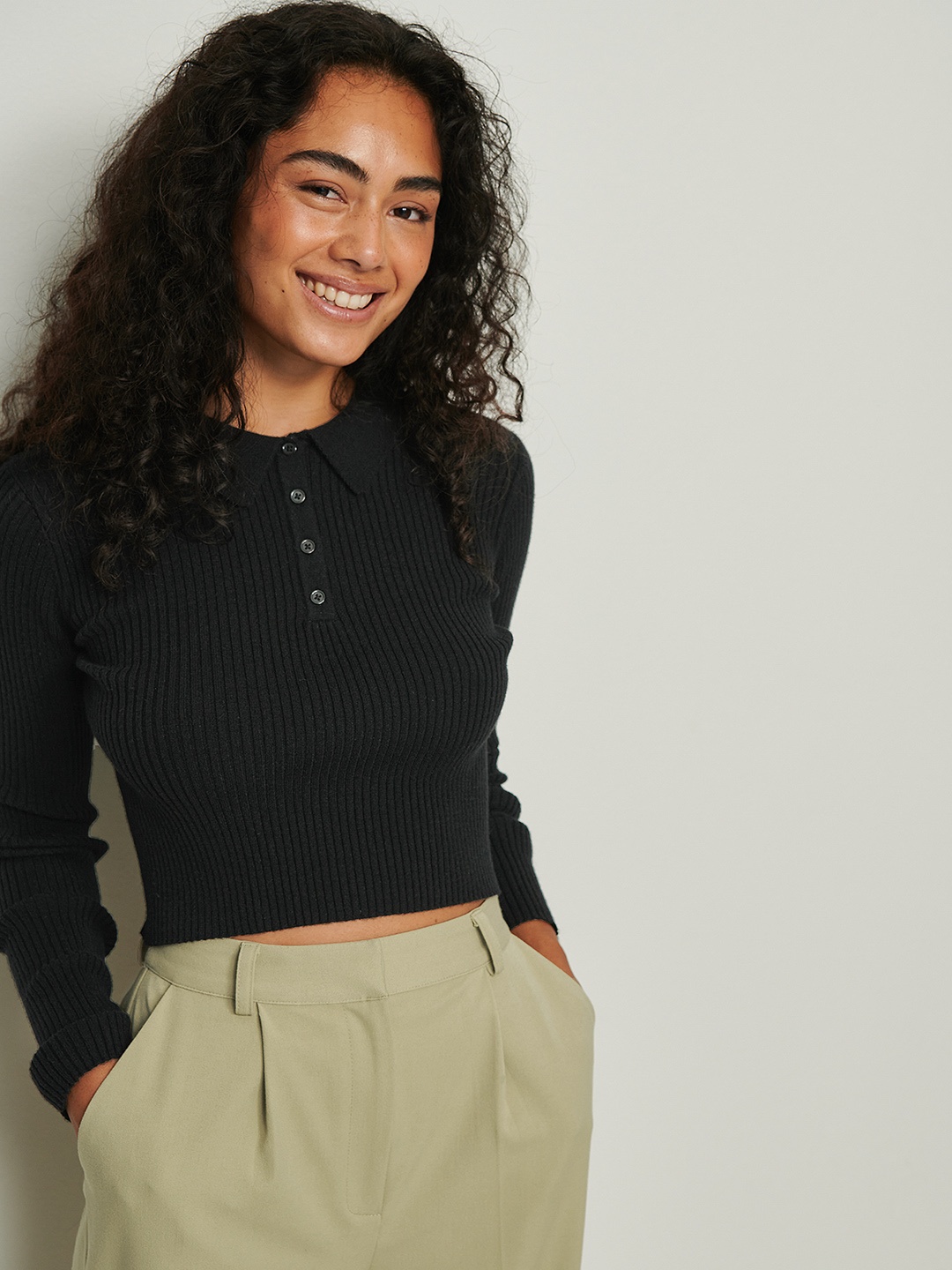 

NA-KD Women Black Solid Knitted Ribbed Top