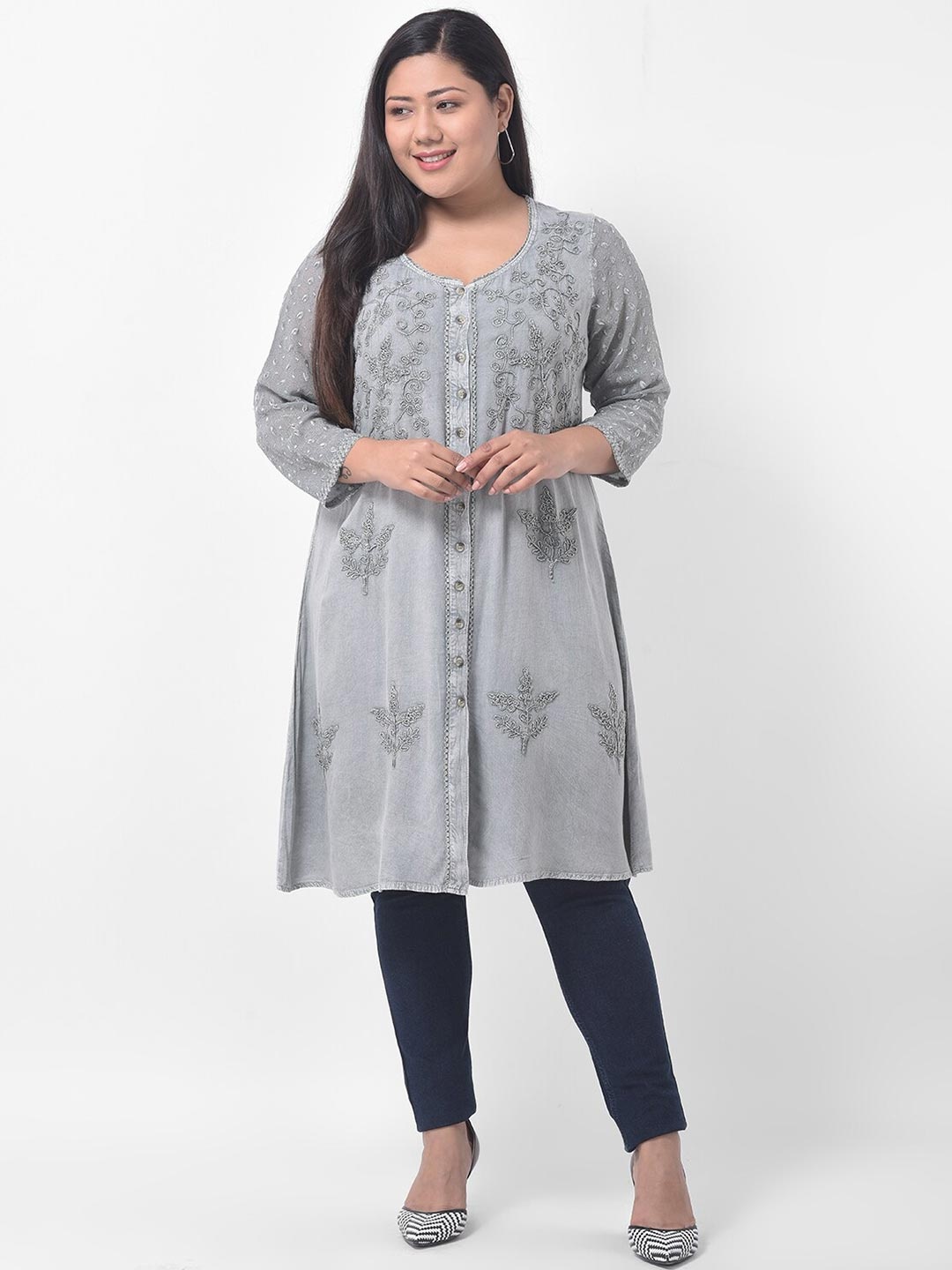 

VELDRESS Grey Floral Embroidered Longline Top Plus Size