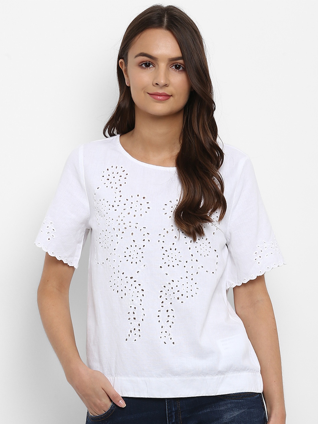 

Athah White Top